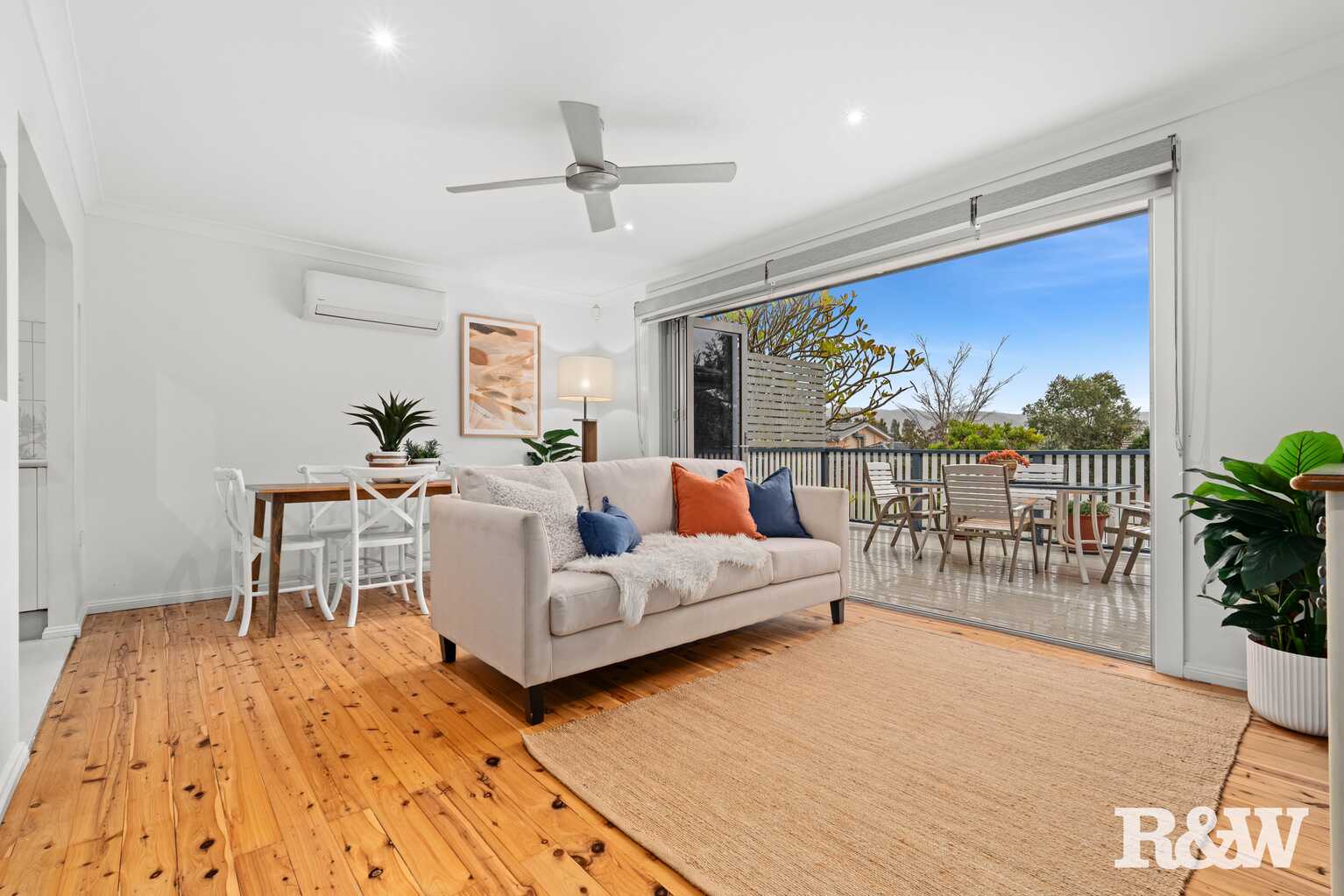 27 Matthews Parade Point Clare 27 Matthews Parade Point Clare