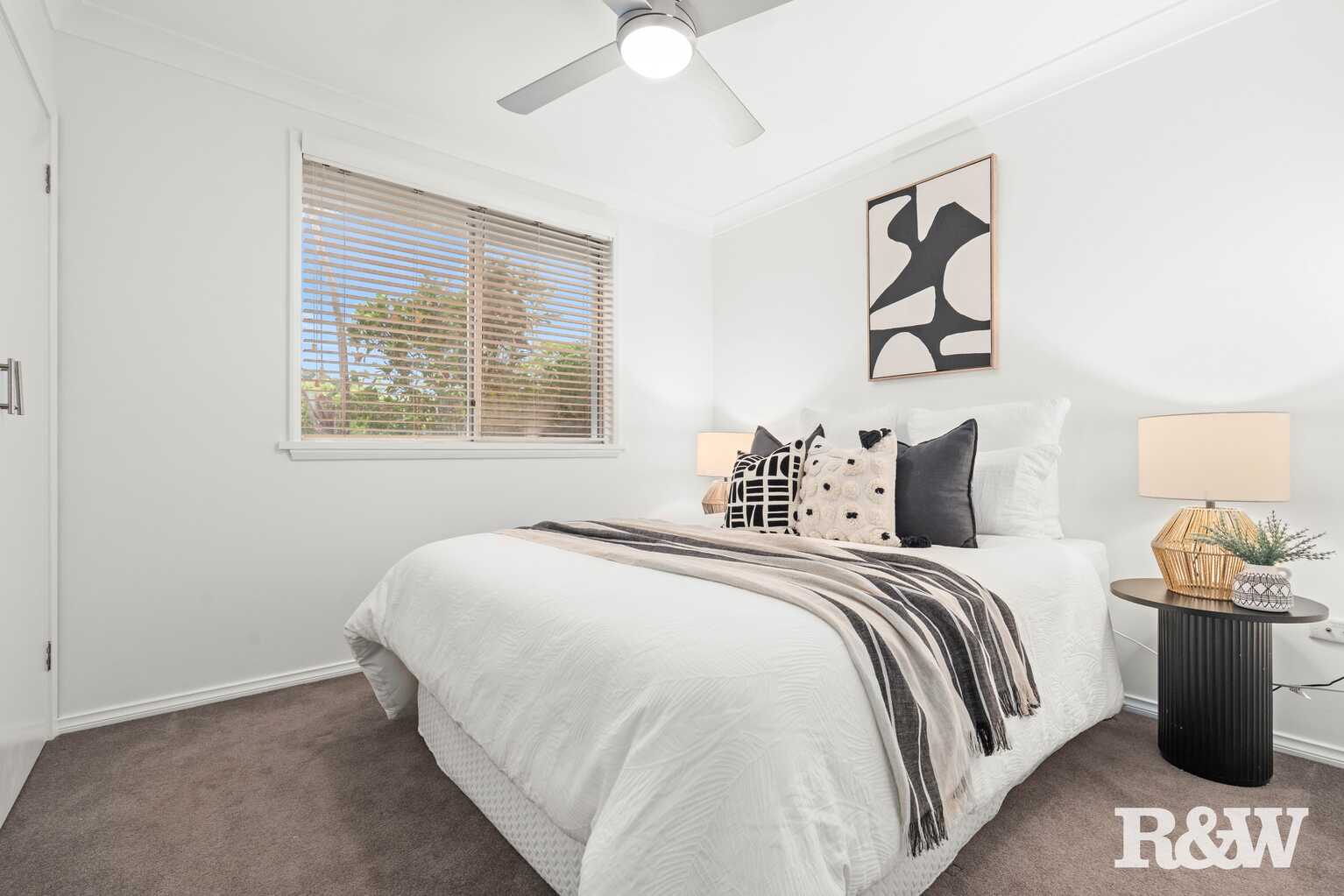 27 Matthews Parade Point Clare 27 Matthews Parade Point Clare