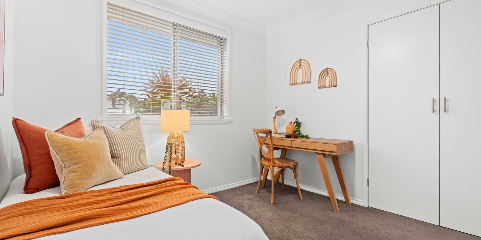 27 Matthews Parade Point Clare 27 Matthews Parade Point Clare