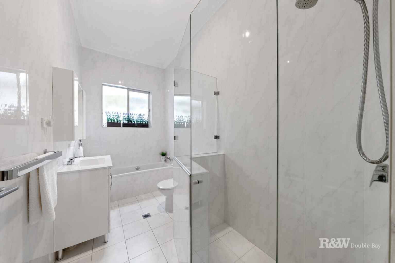 34 Allens Parade Bondi Junction 34 Allens Parade Bondi Junction