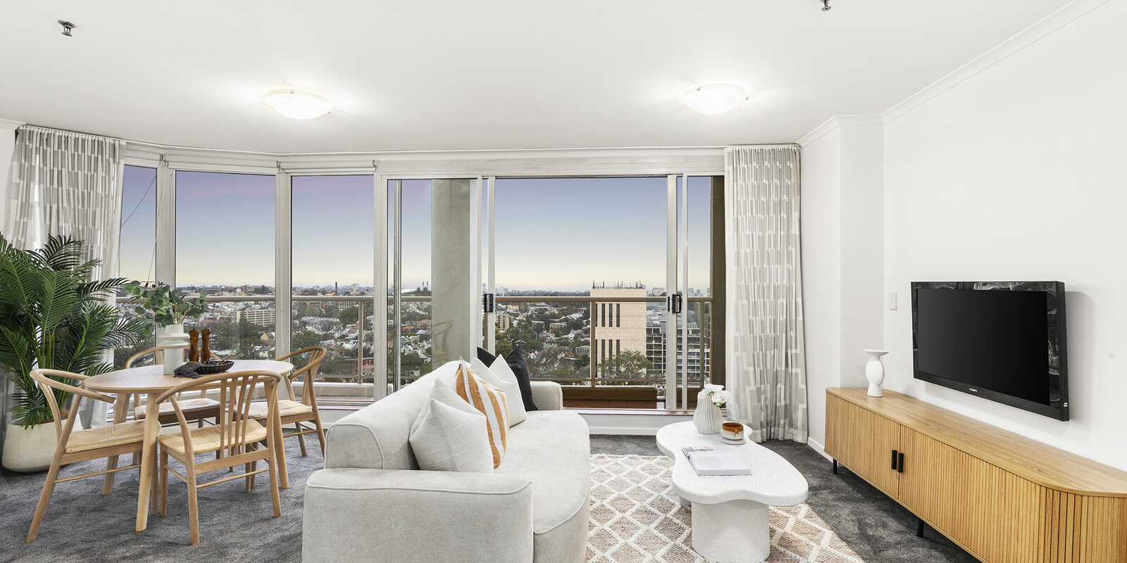1712/1 Kings Cross Road Darlinghurst 1712/1 Kings Cross Road Darlinghurst