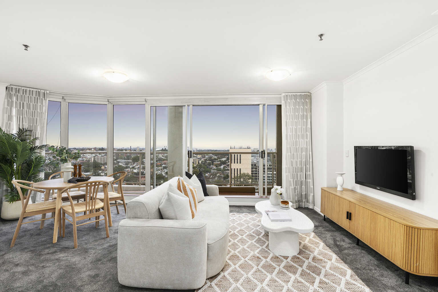 1712/1 Kings Cross Road Darlinghurst 1712/1 Kings Cross Road Darlinghurst