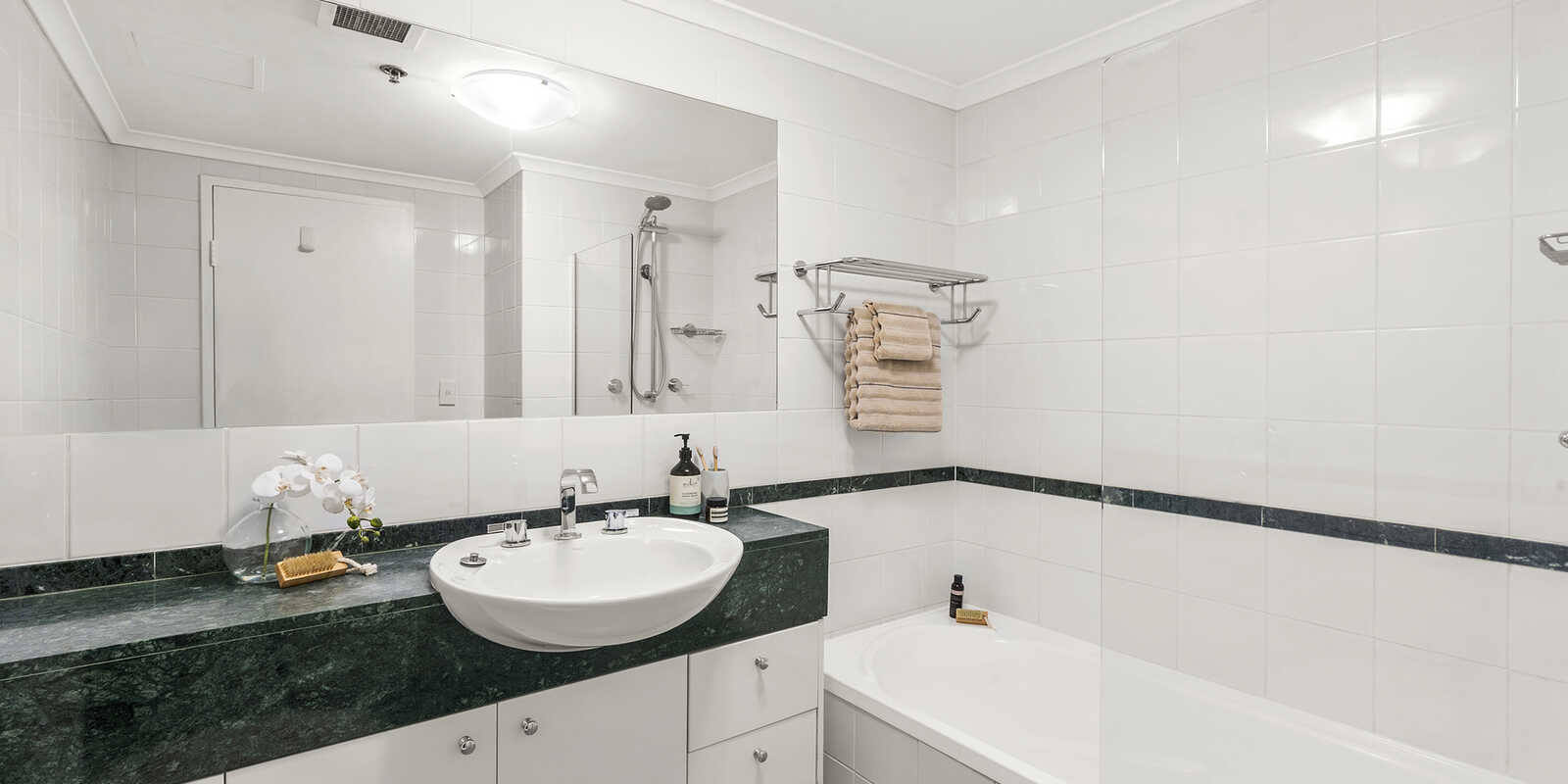 1712/1 Kings Cross Road Darlinghurst 1712/1 Kings Cross Road Darlinghurst