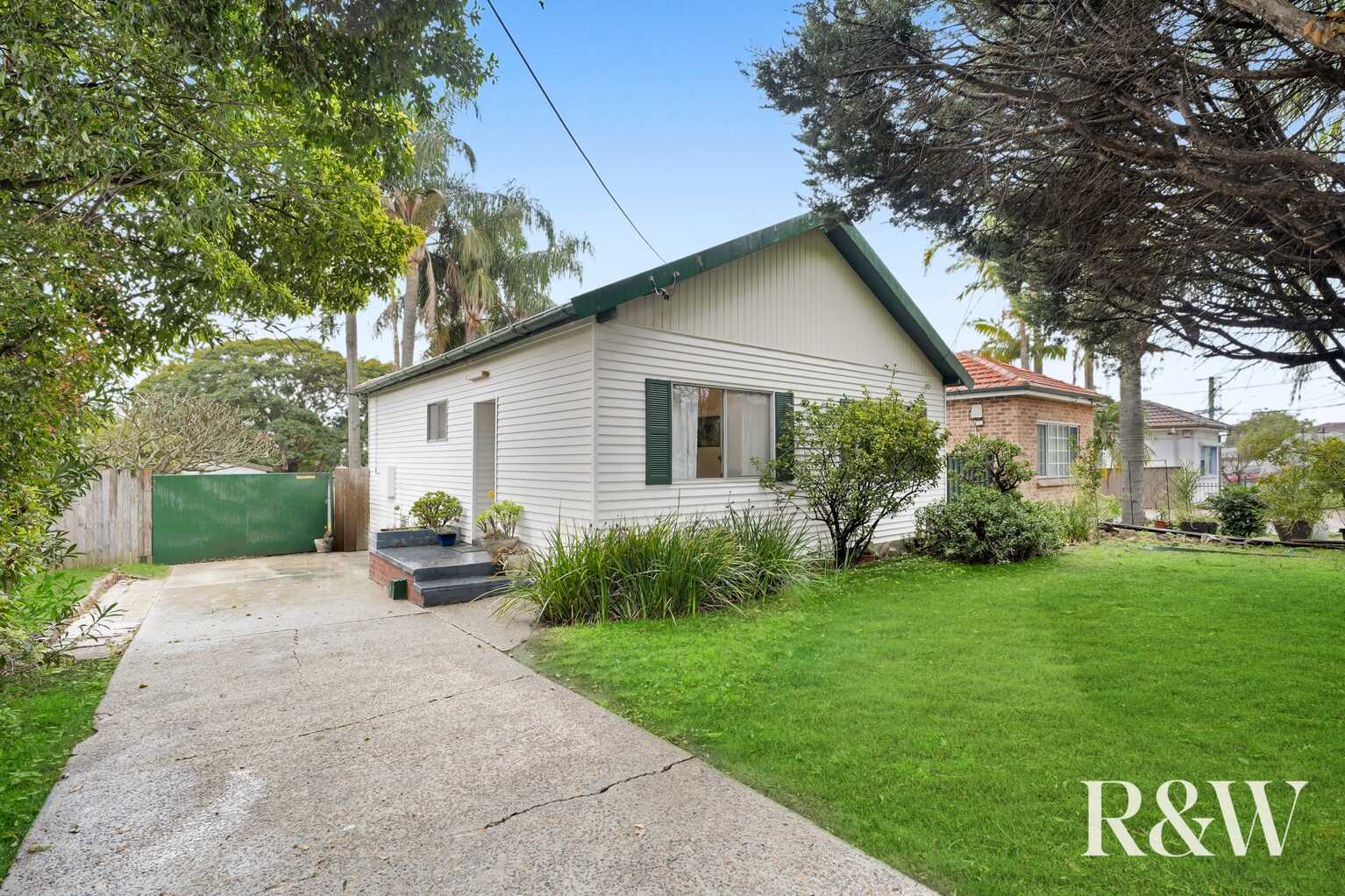 48 CLANCY STREET Padstow Heights 48 CLANCY STREET Padstow Heights