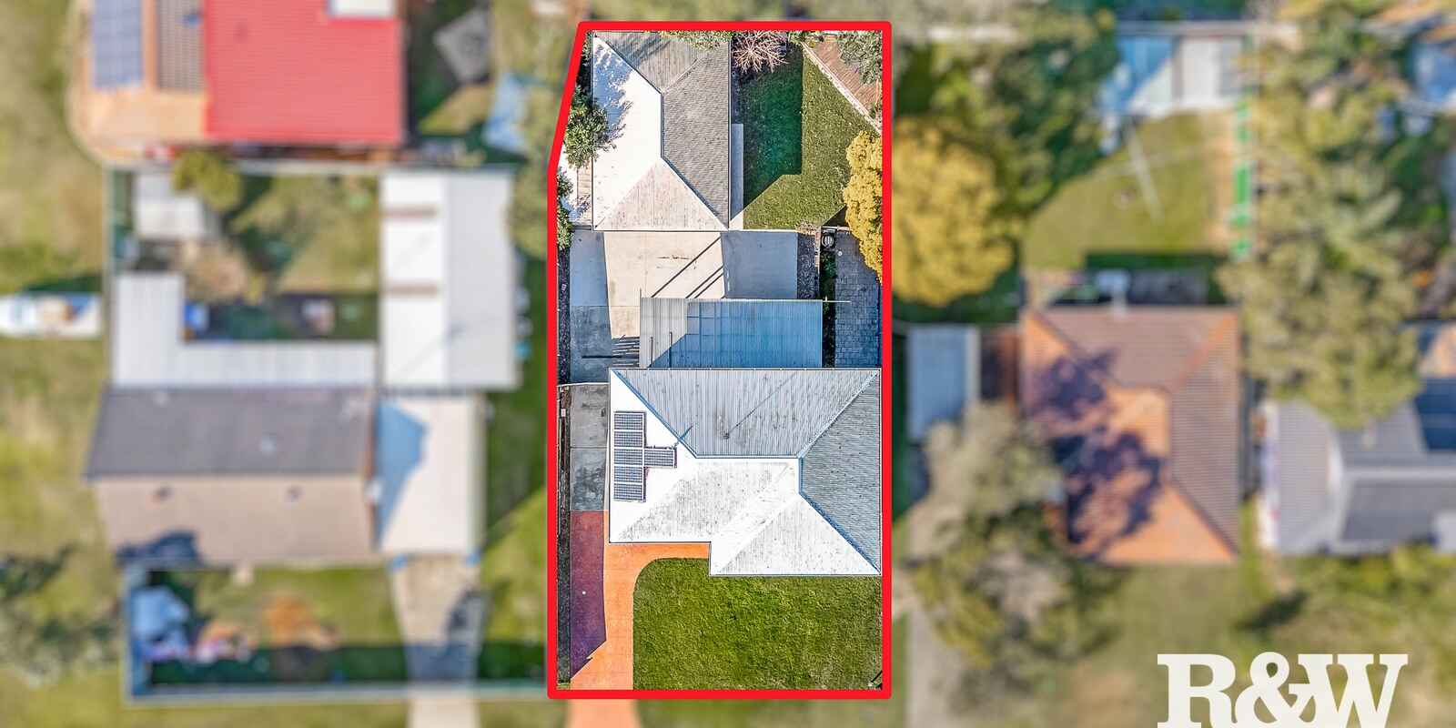 24 Madison Circuit St Clair