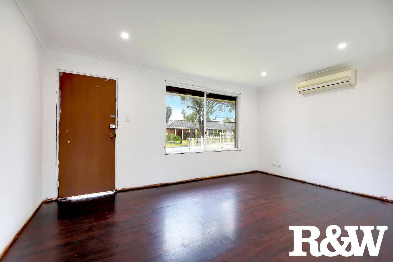 8 Nightmist Grove St Clair 8 Nightmist Grove St Clair