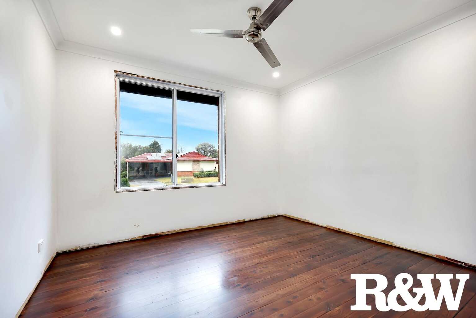 8 Nightmist Grove St Clair 8 Nightmist Grove St Clair