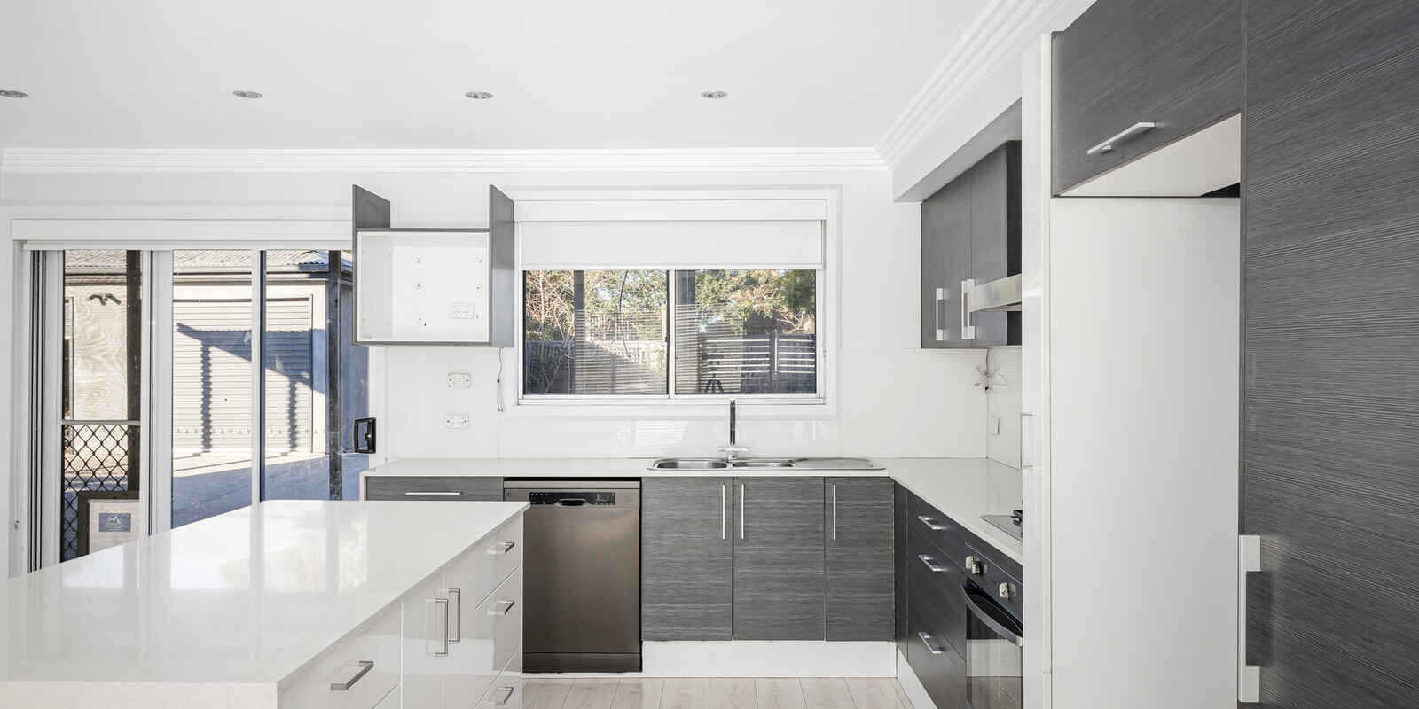24 Madison Circuit St Clair 24 Madison Circuit St Clair