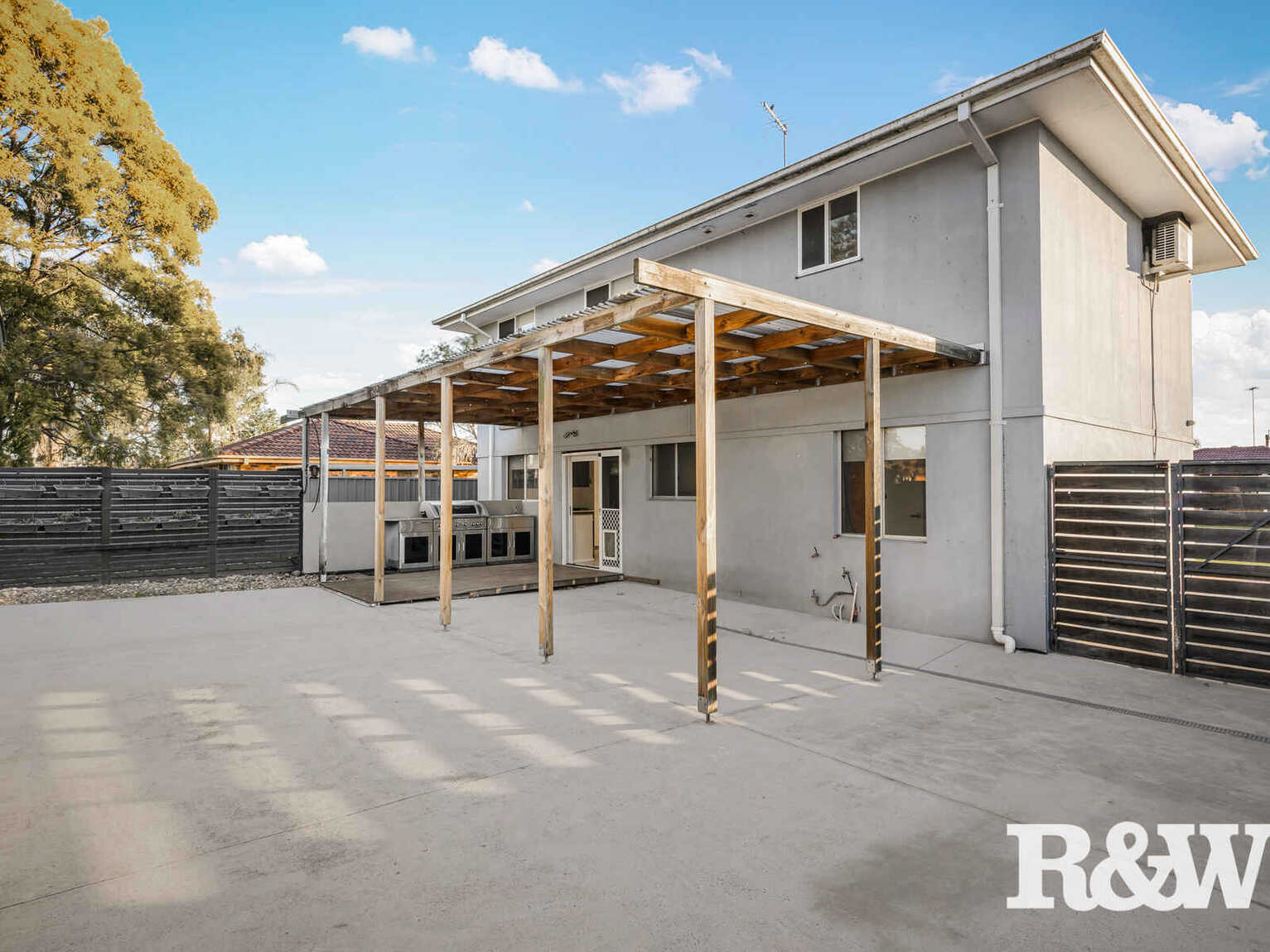 24 Madison Circuit St Clair 24 Madison Circuit St Clair