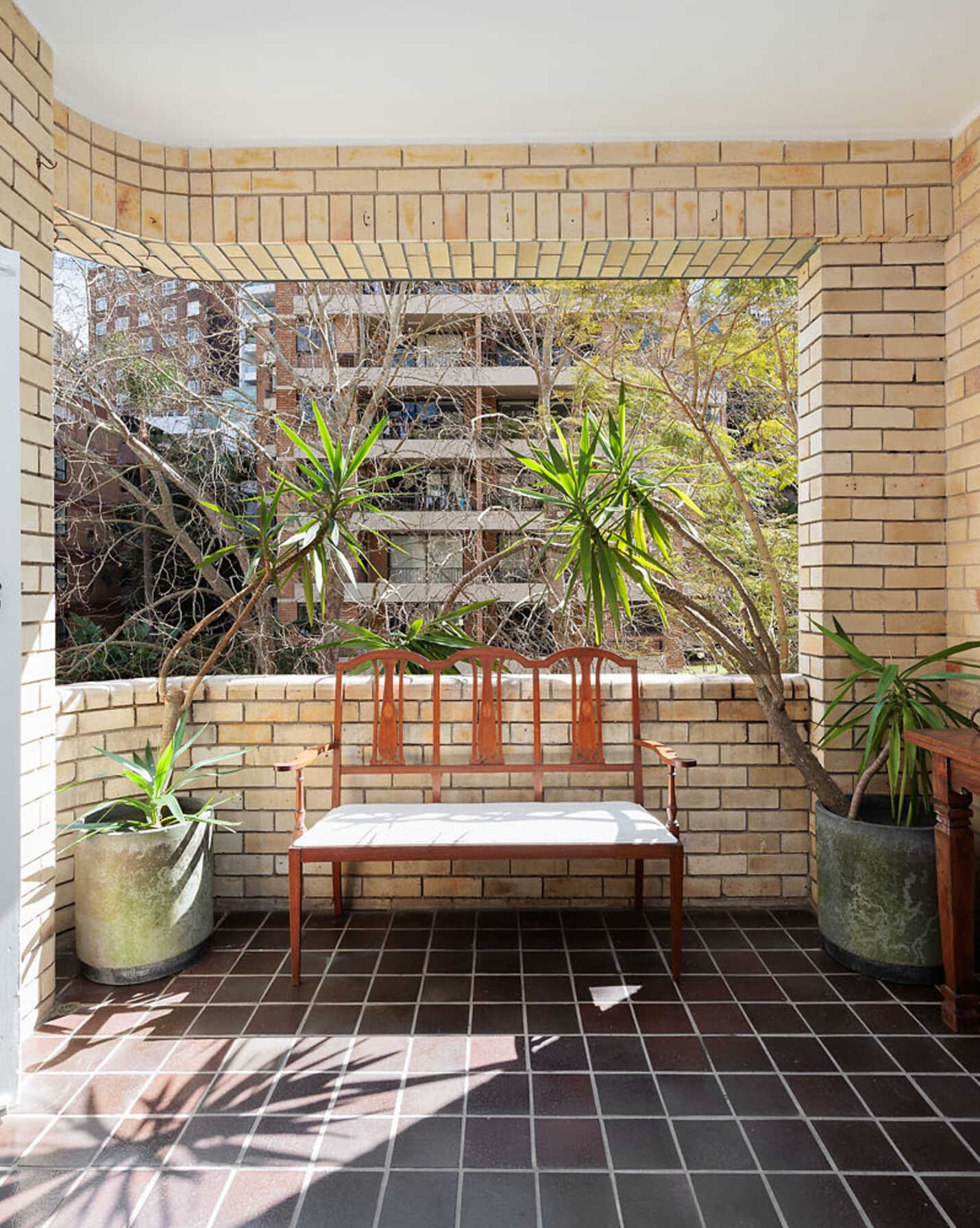 15/22 Roslyn Gardens Elizabeth Bay, Bay - Thumbnail 2