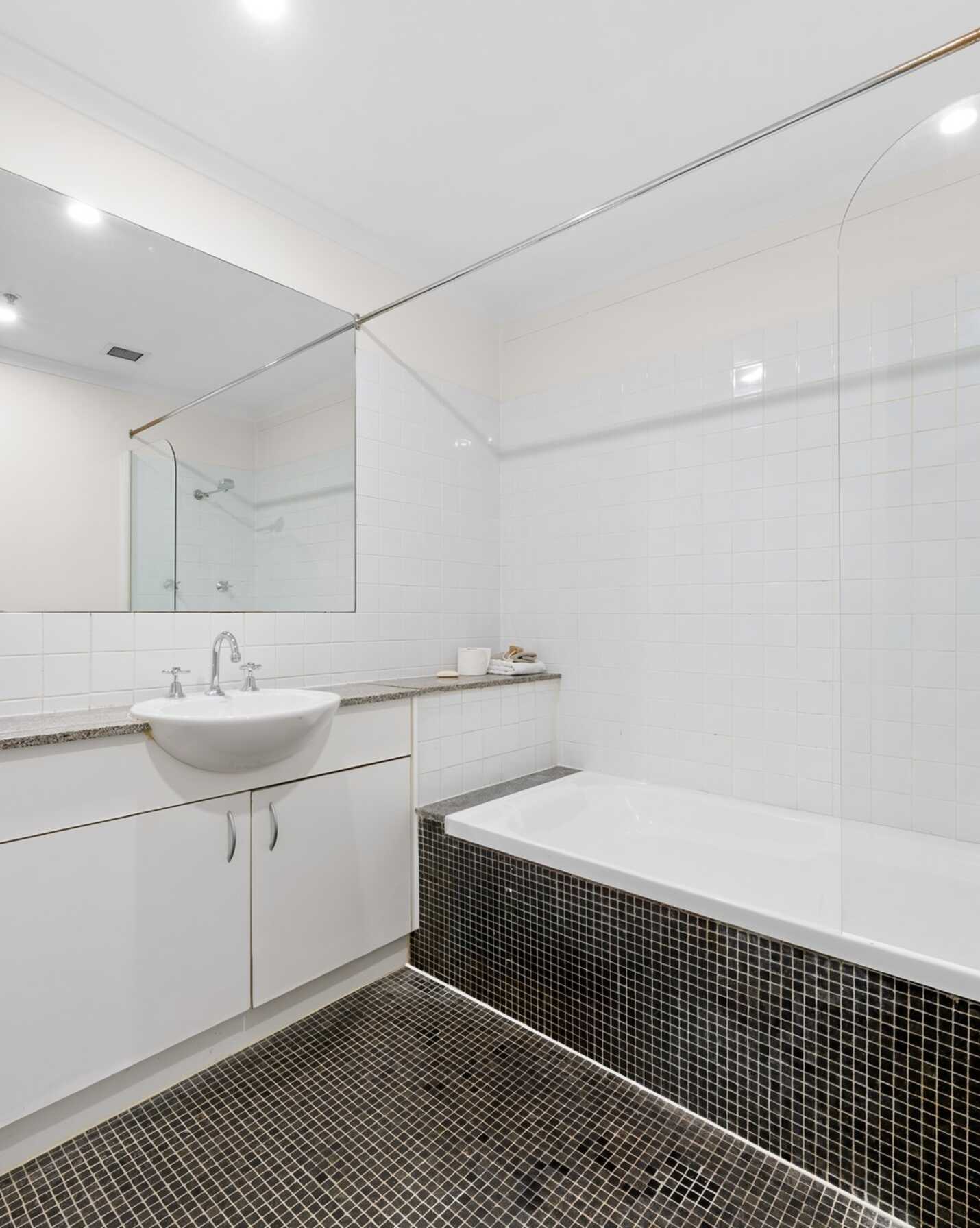 510/242 Elizabeth Street Surry Hills, Hills - Thumbnail 7