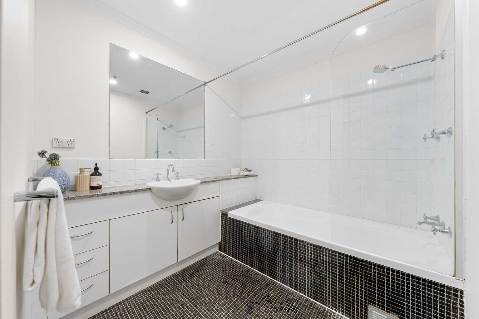 510/242 Elizabeth Street Surry Hills 510/242 Elizabeth Street Surry Hills