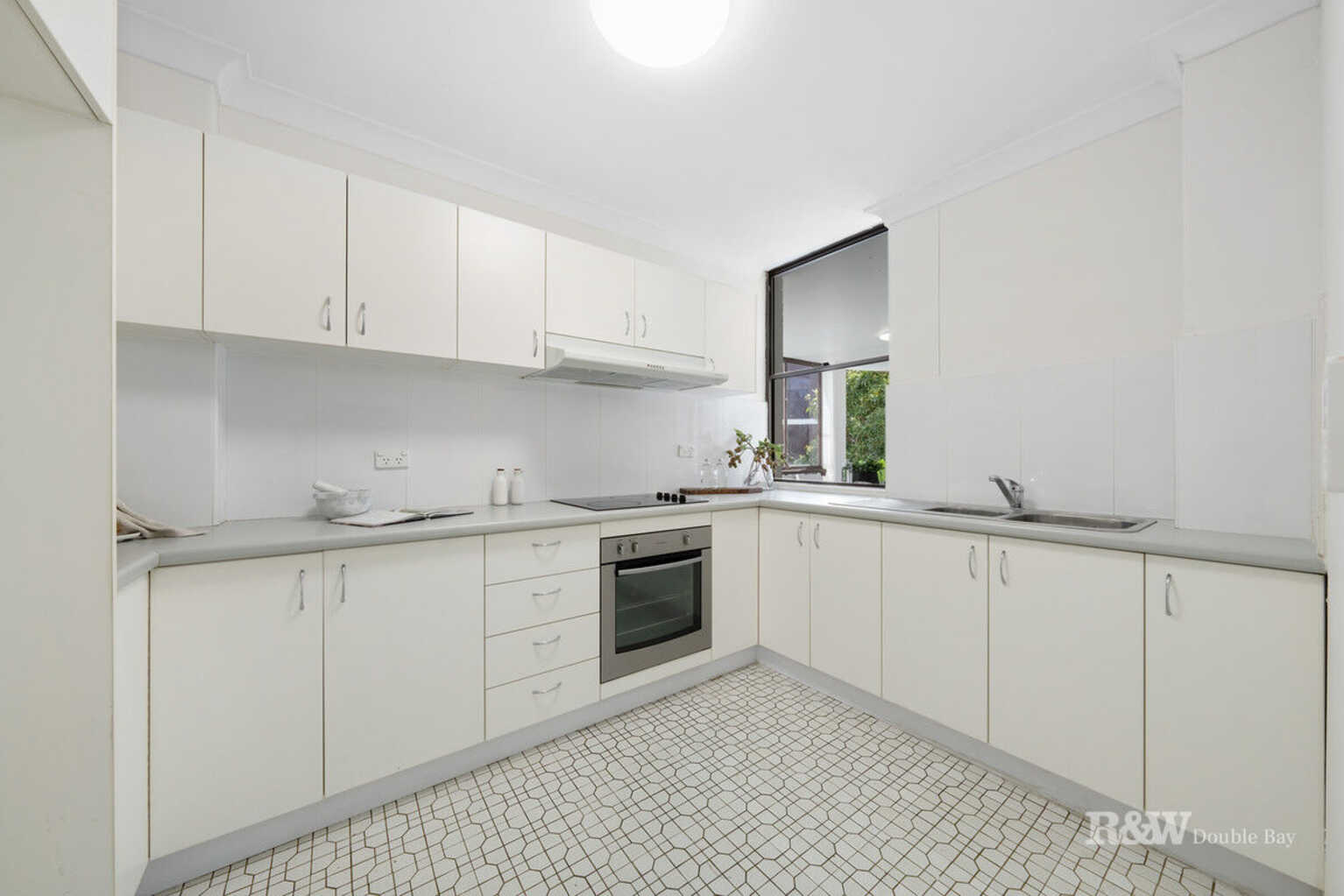 24/2-8 Llandaff Street Bondi Junction