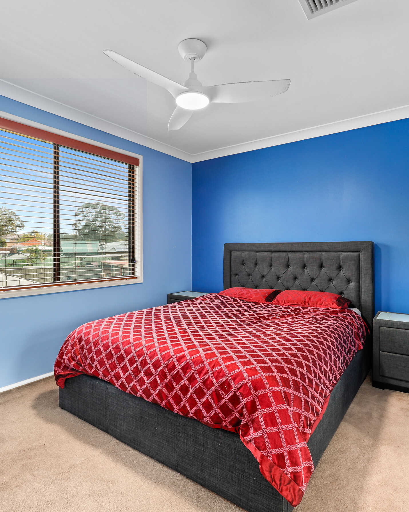8 Larapinta Crescent St Helens Park, Park - Thumbnail 8