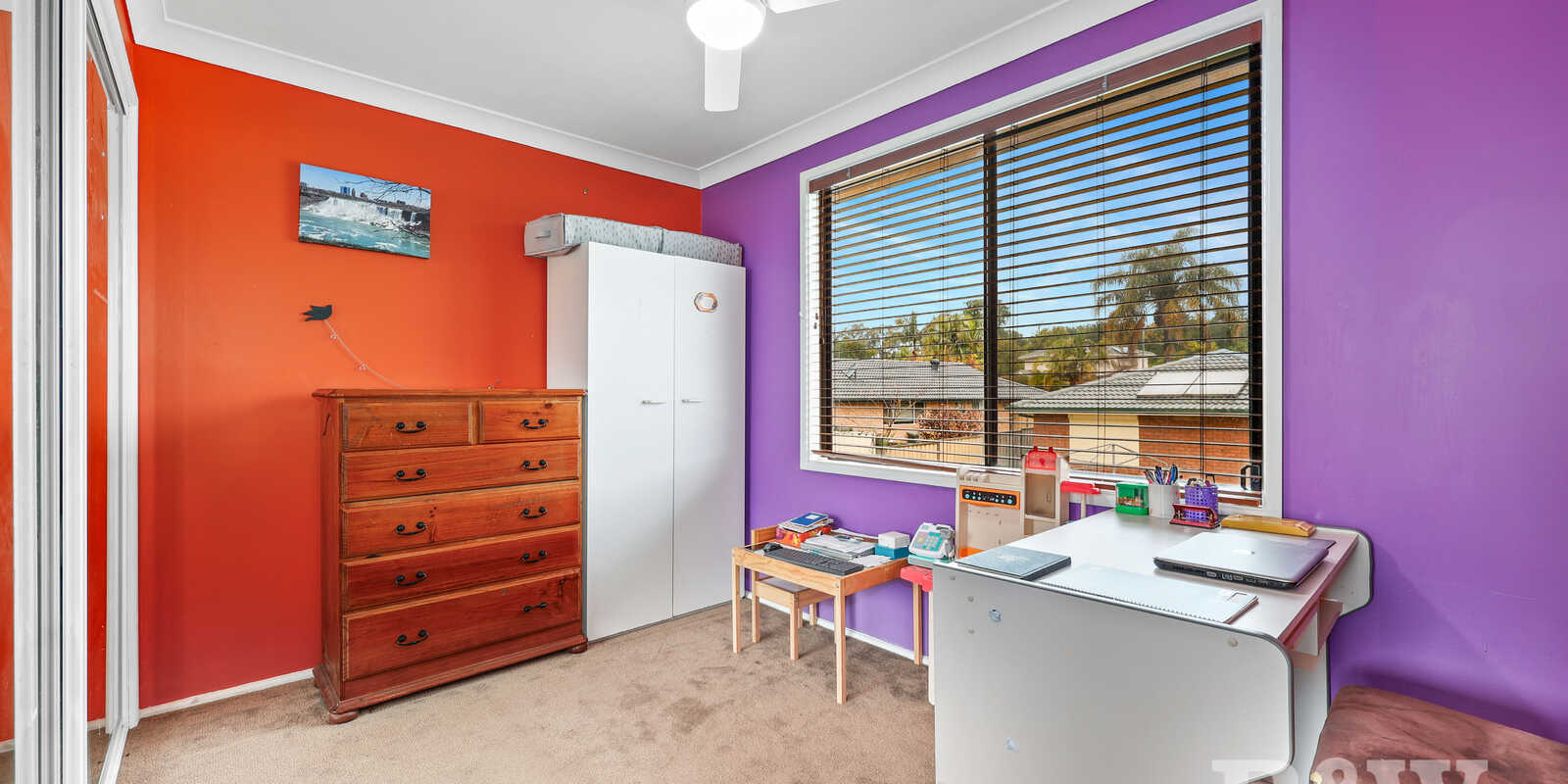 8 Larapinta Crescent St Helens Park 8 Larapinta Crescent St Helens Park