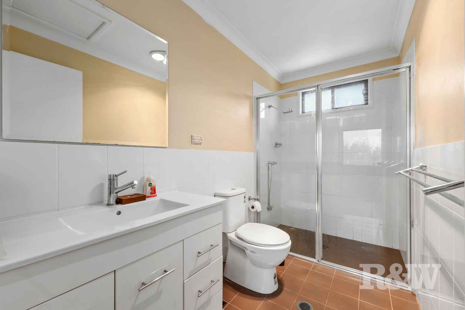8 Larapinta Crescent St Helens Park 8 Larapinta Crescent St Helens Park
