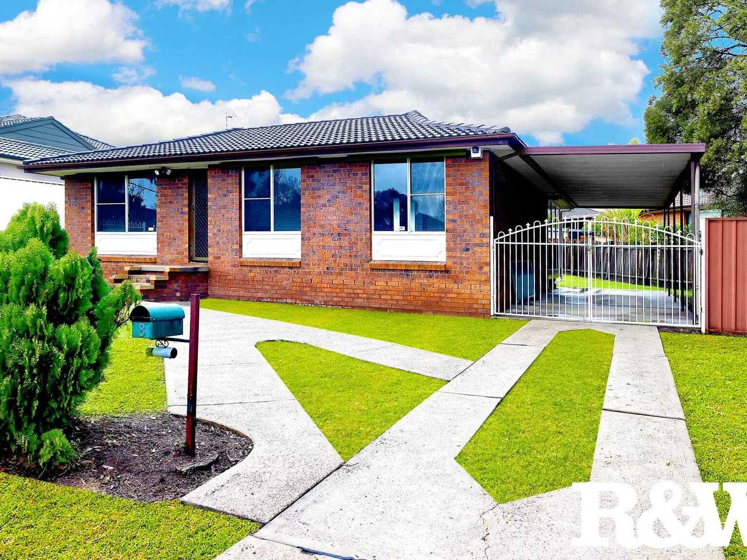 8 Nightmist Grove St Clair 8 Nightmist Grove St Clair