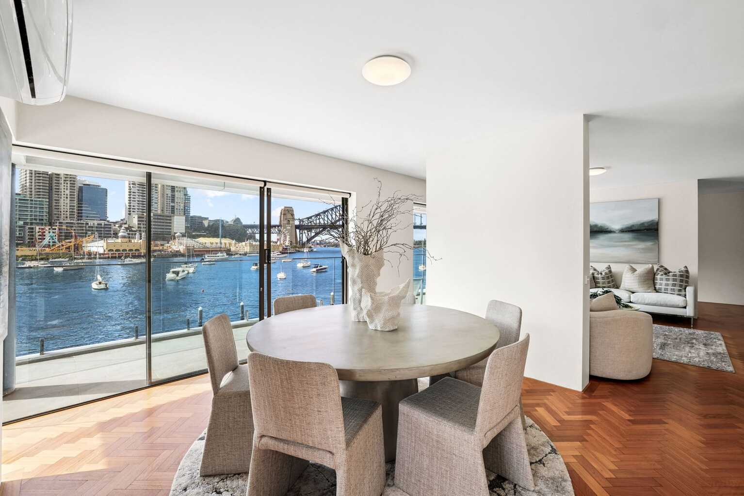 5/33 East Crescent Street McMahons Point