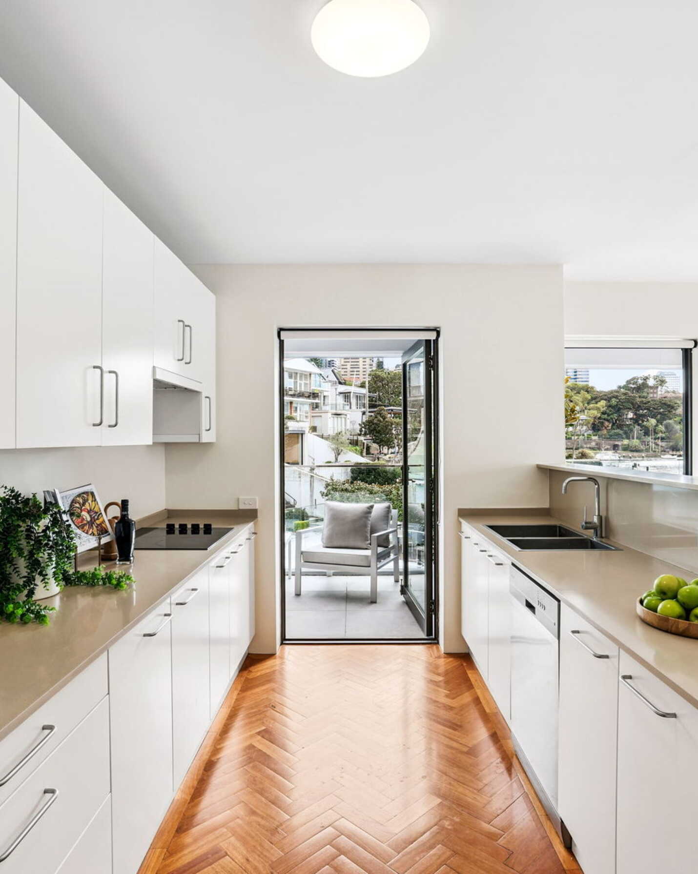 5/33 East Crescent Street McMahons Point, Point - Thumbnail 8
