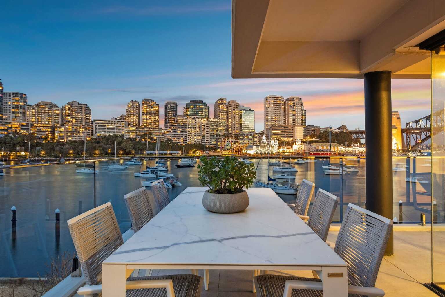 5/33 East Crescent Street McMahons Point