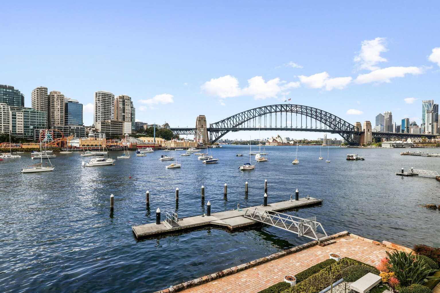 5/33 East Crescent Street McMahons Point