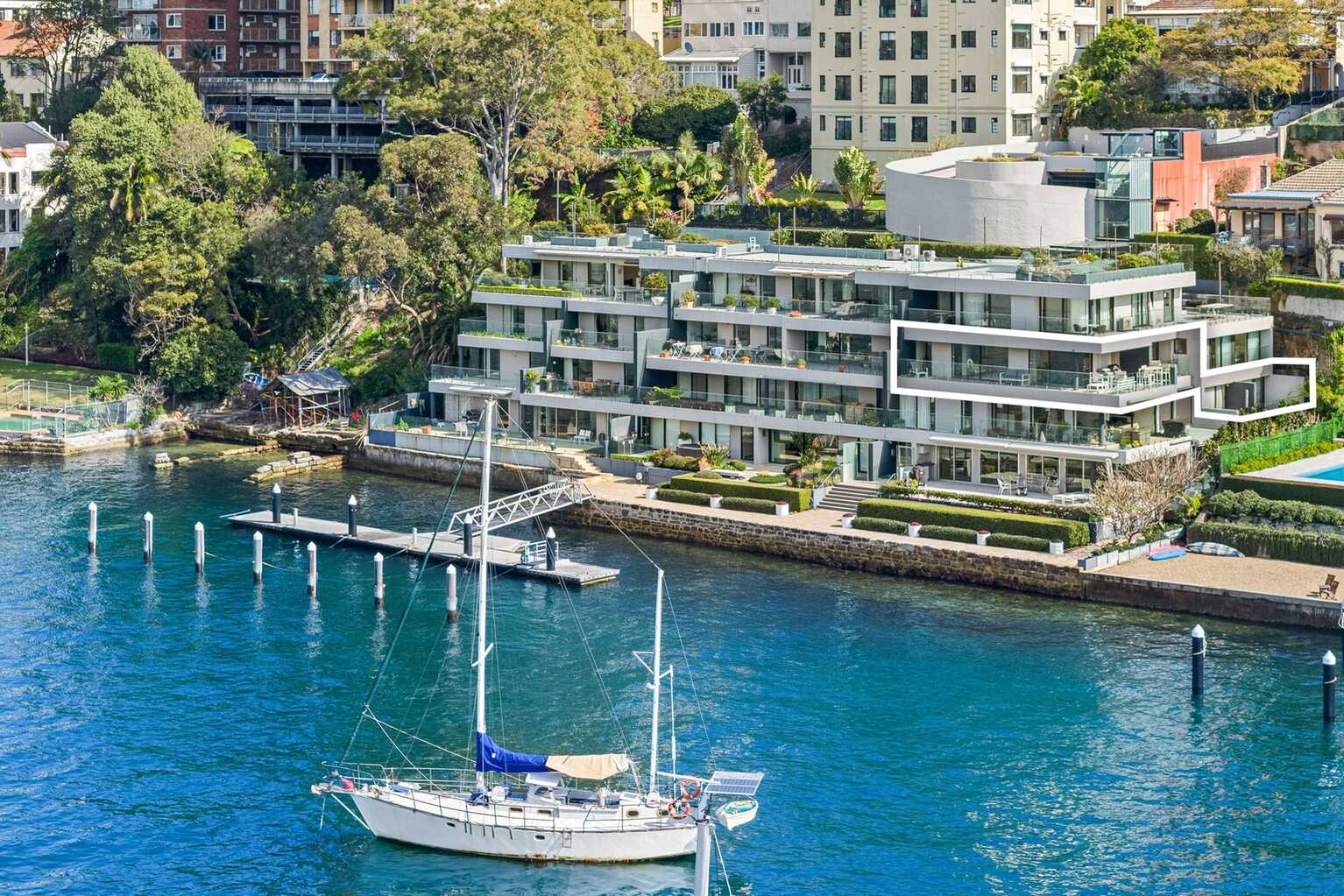 5/33 East Crescent Street McMahons Point