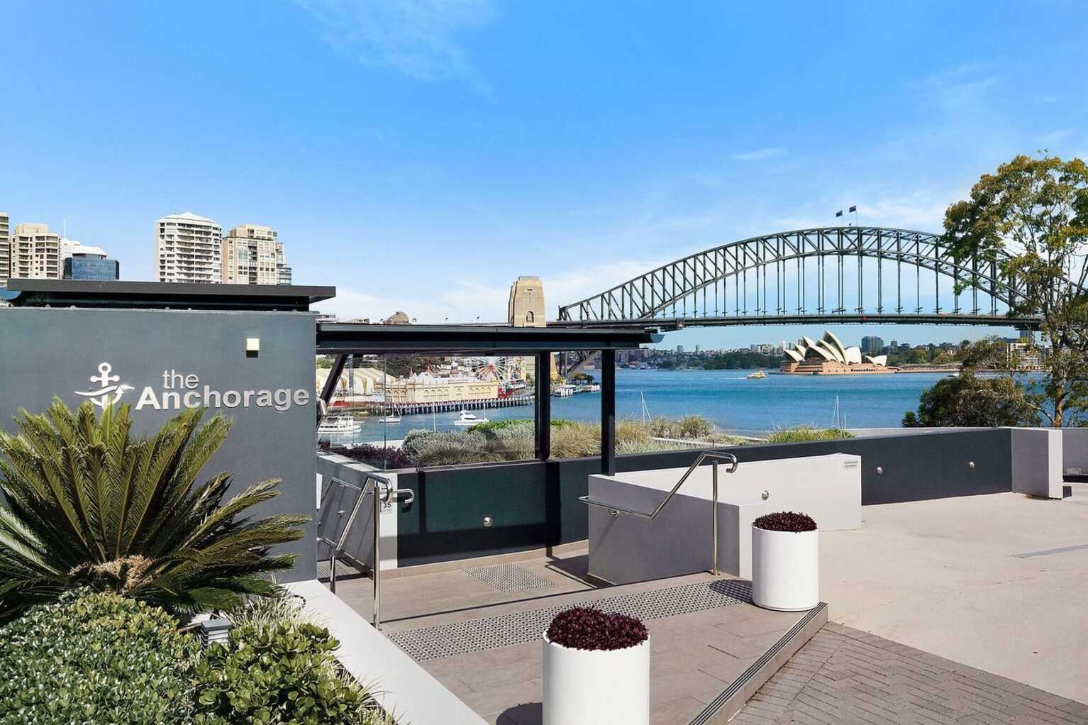 5/33 East Crescent Street McMahons Point