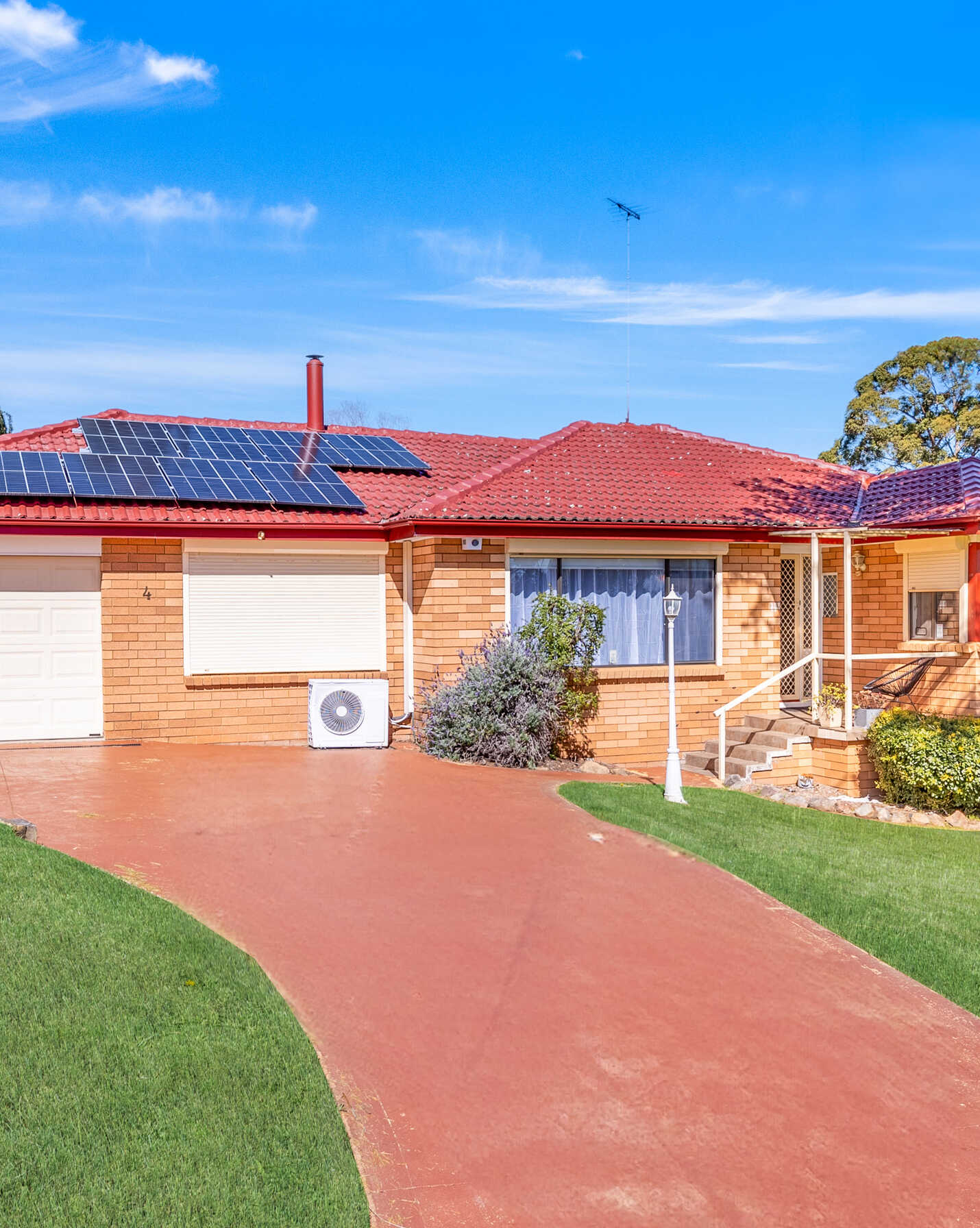 4 Trent Place Ambarvale, Ambarvale - Image 1