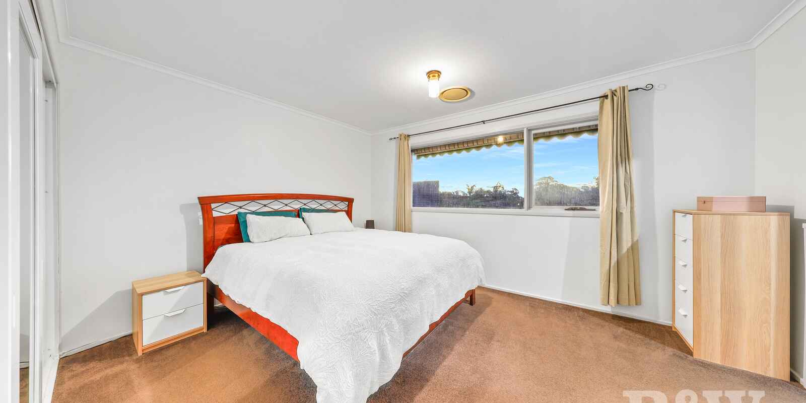 12 OMARU CRESCENT Bradbury 12 OMARU CRESCENT Bradbury