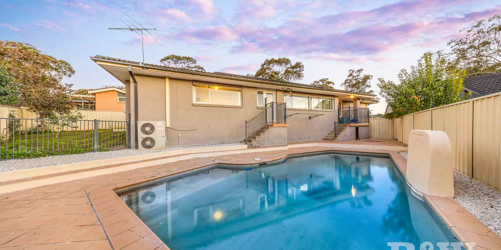 12 OMARU CRESCENT Bradbury 12 OMARU CRESCENT Bradbury