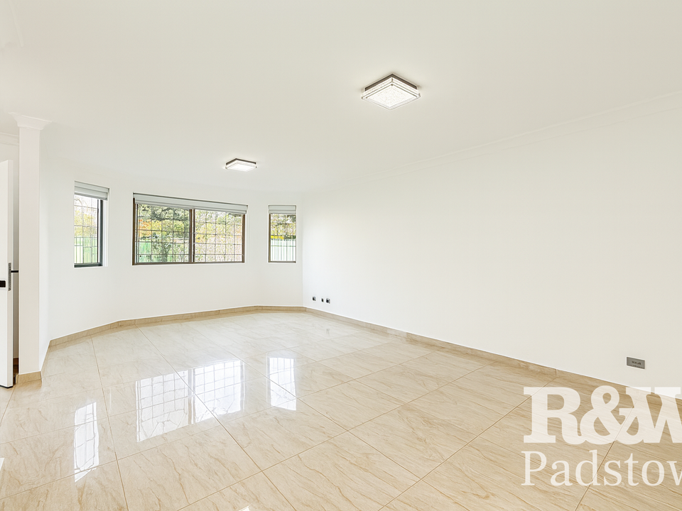 4/116 Highclere Avenue Punchbowl