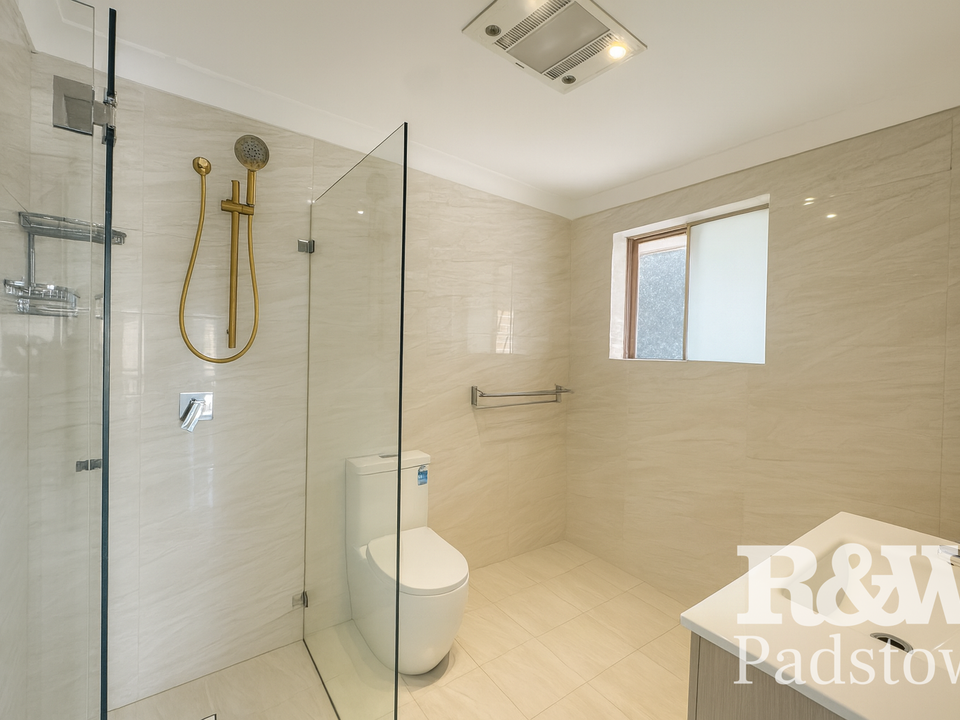 4/116 Highclere Avenue Punchbowl