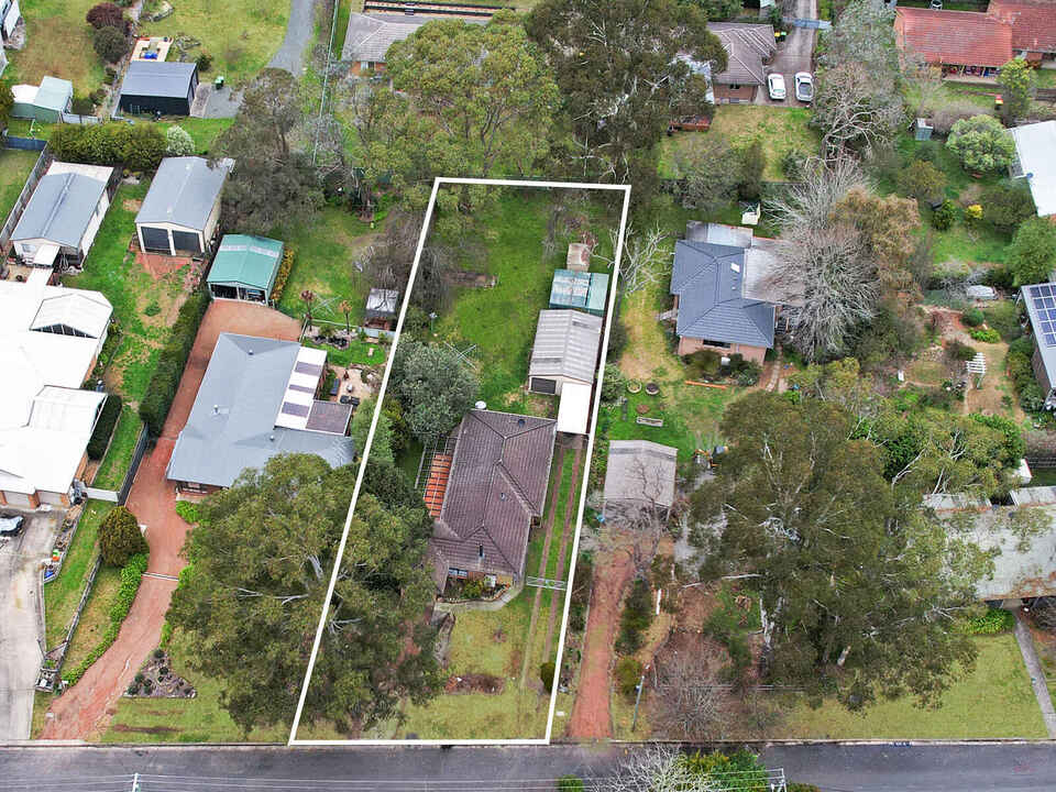 4 Bindar Crescent Bundanoon