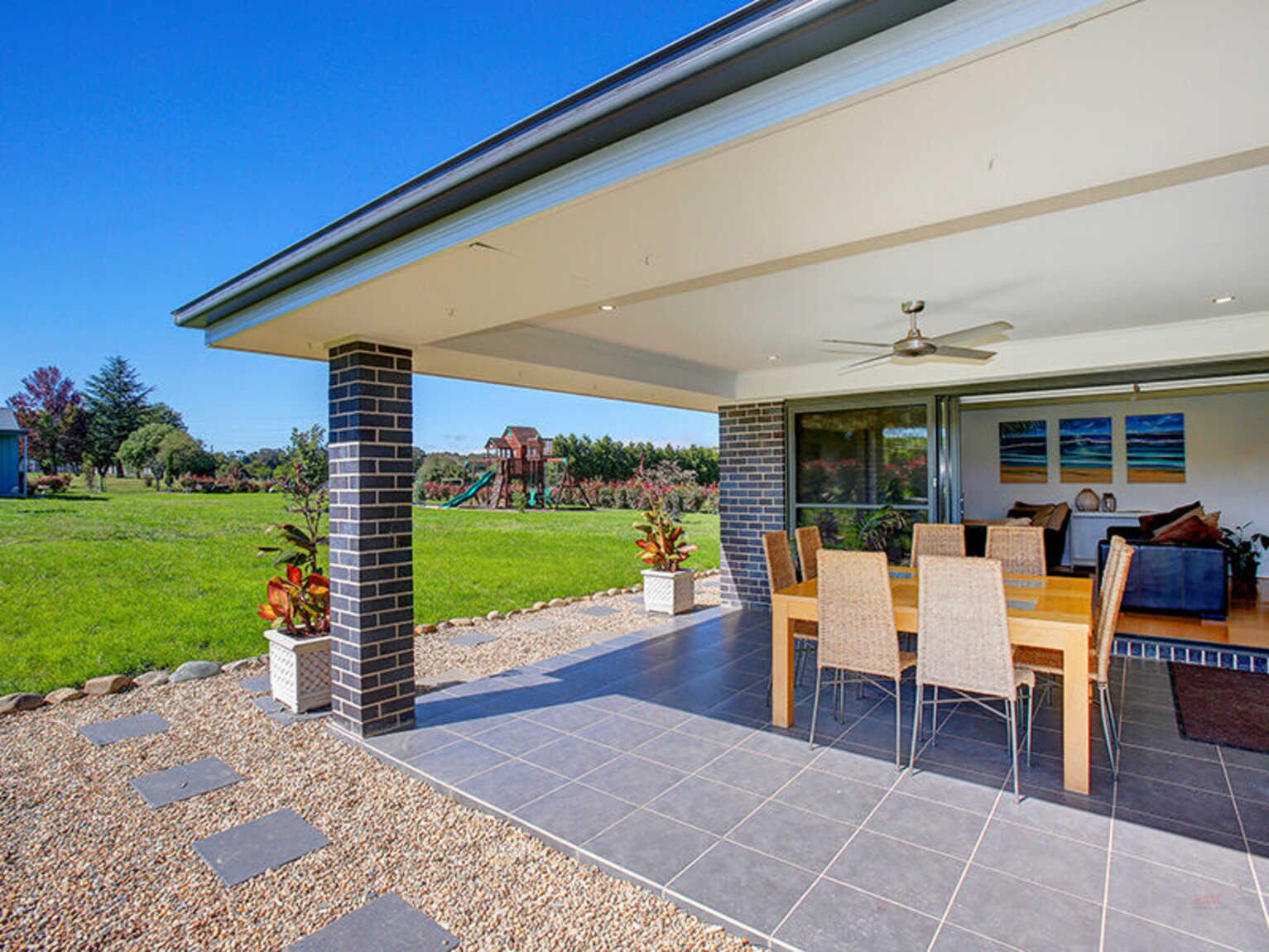 24 Windsor Crescent Moss Vale 24 Windsor Crescent Moss Vale