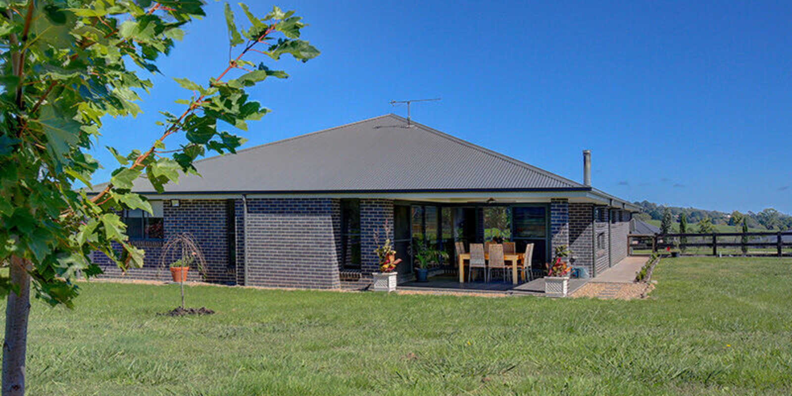 24 Windsor Crescent Moss Vale 24 Windsor Crescent Moss Vale
