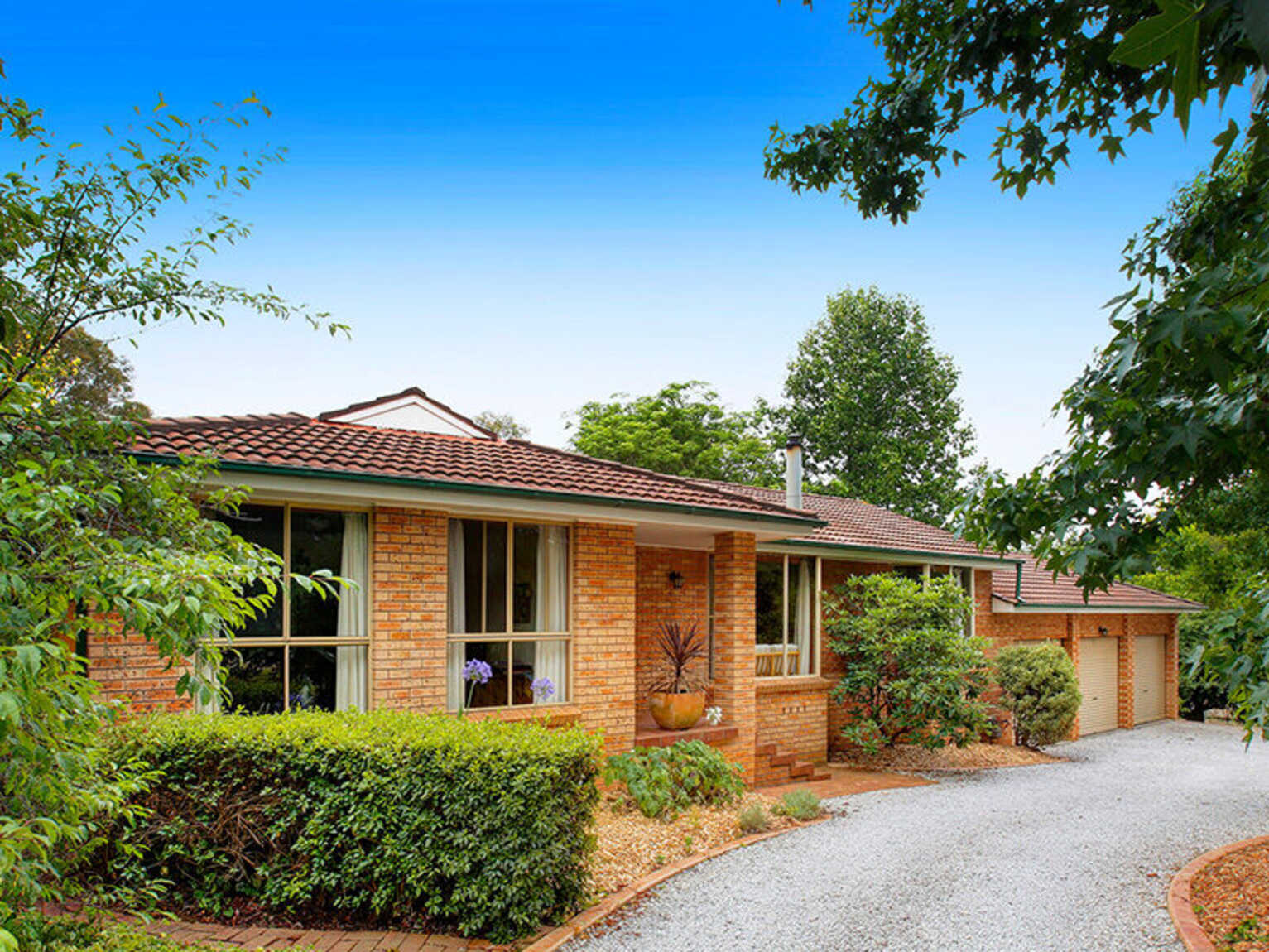 12 Watkins Drive Moss Vale 12 Watkins Drive Moss Vale