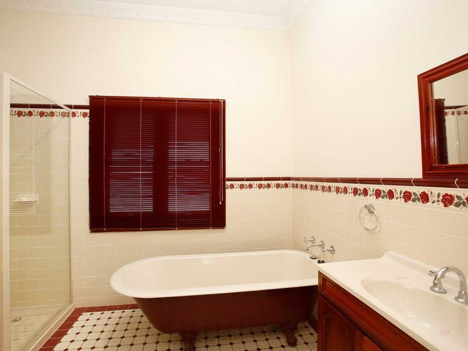 2 Suttor Road Moss Vale