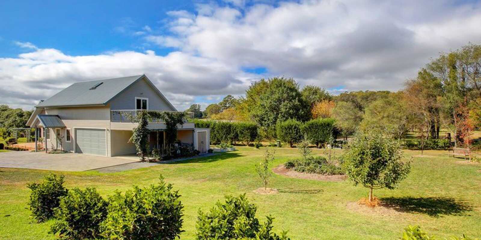 2 Hazelton Drive Moss Vale 2 Hazelton Drive Moss Vale