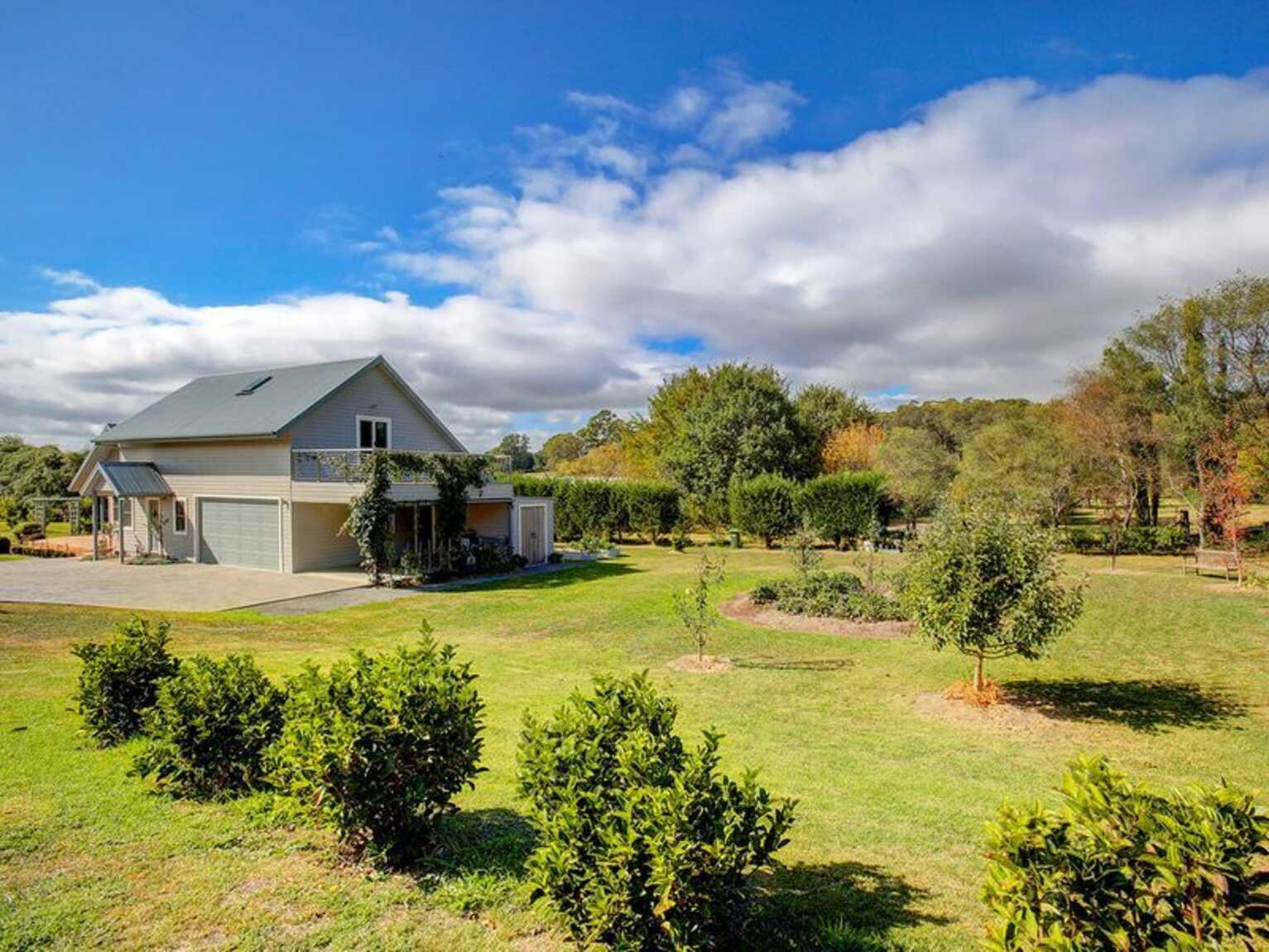 2 Hazelton Drive Moss Vale 2 Hazelton Drive Moss Vale