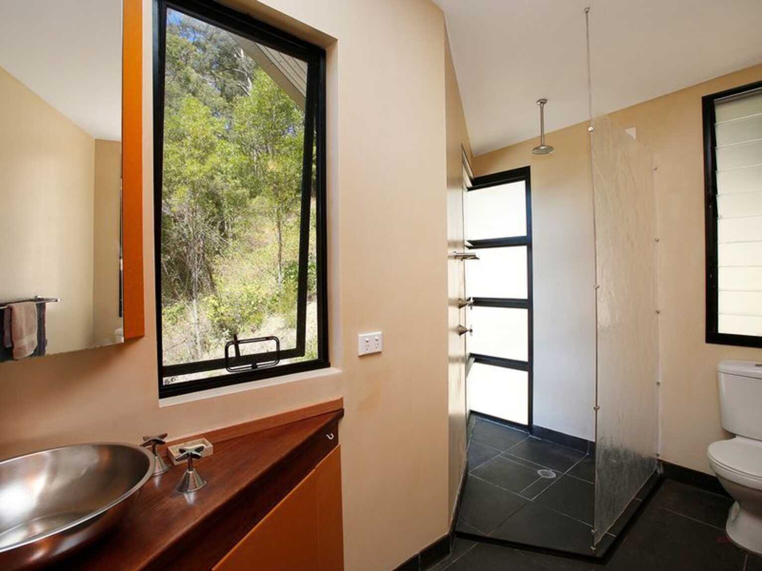 254 Mellows Road Calderwood