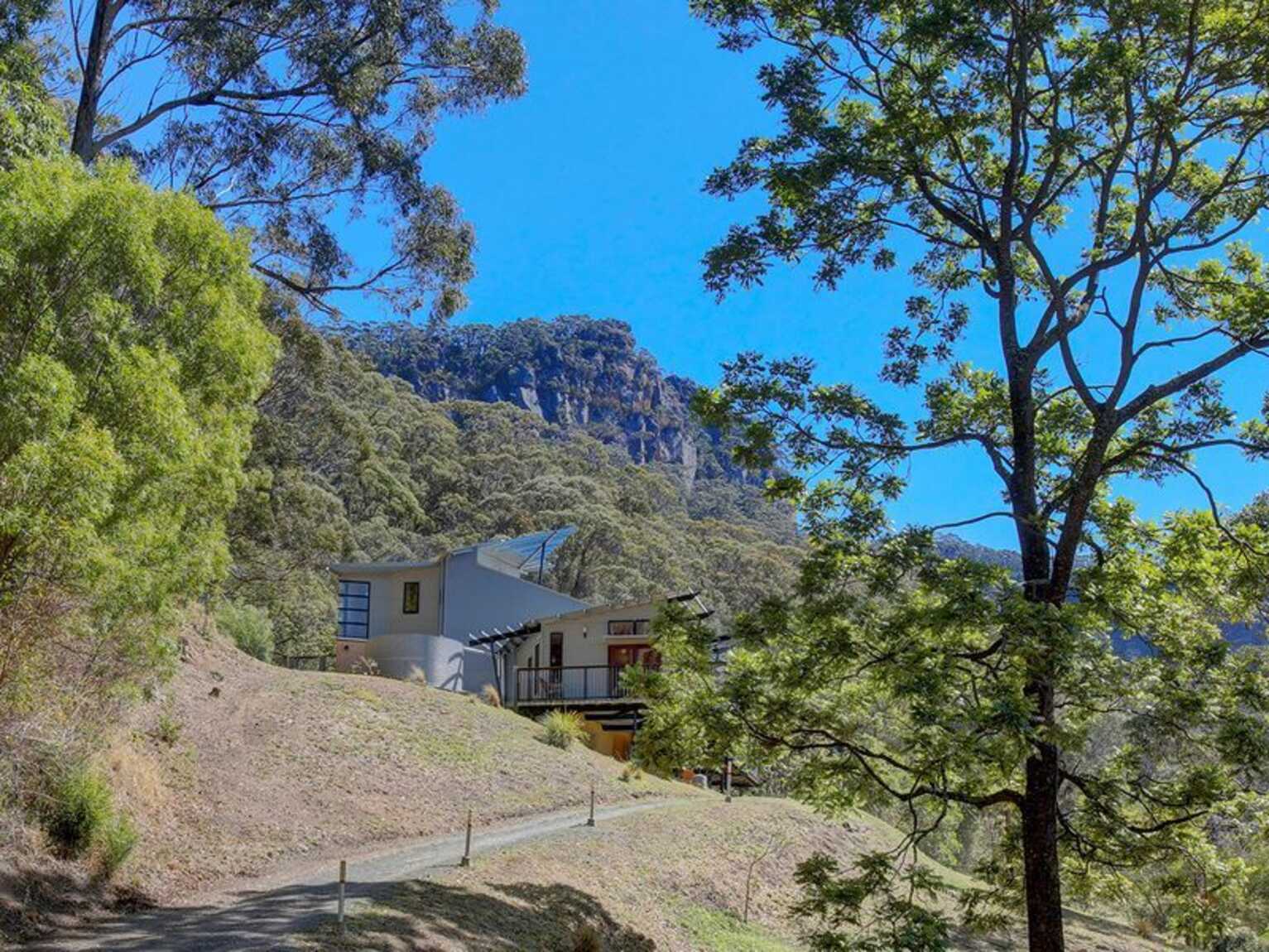 254 Mellows Road Calderwood