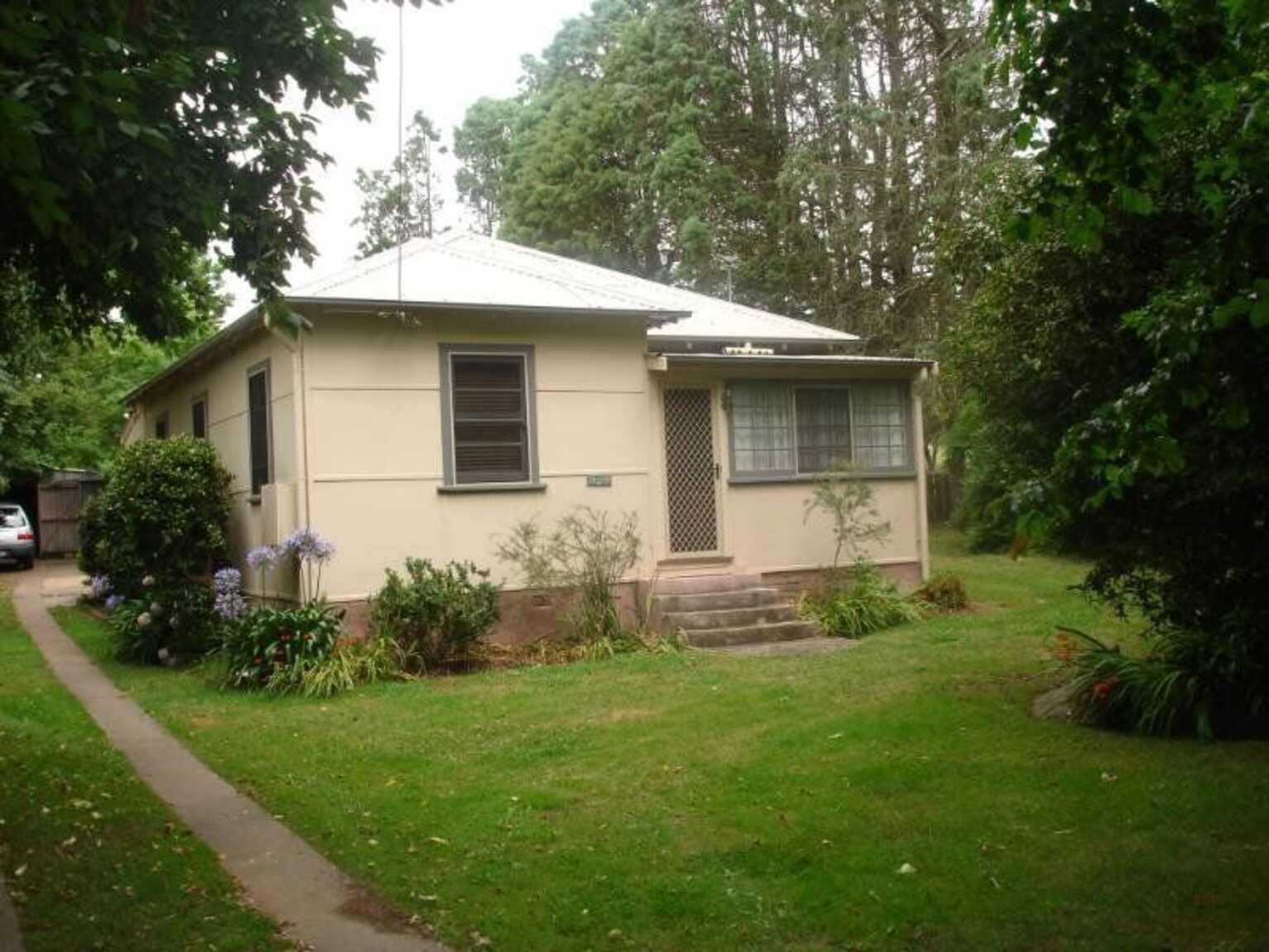 8-10 Watson Road Moss Vale 8-10 Watson Road Moss Vale
