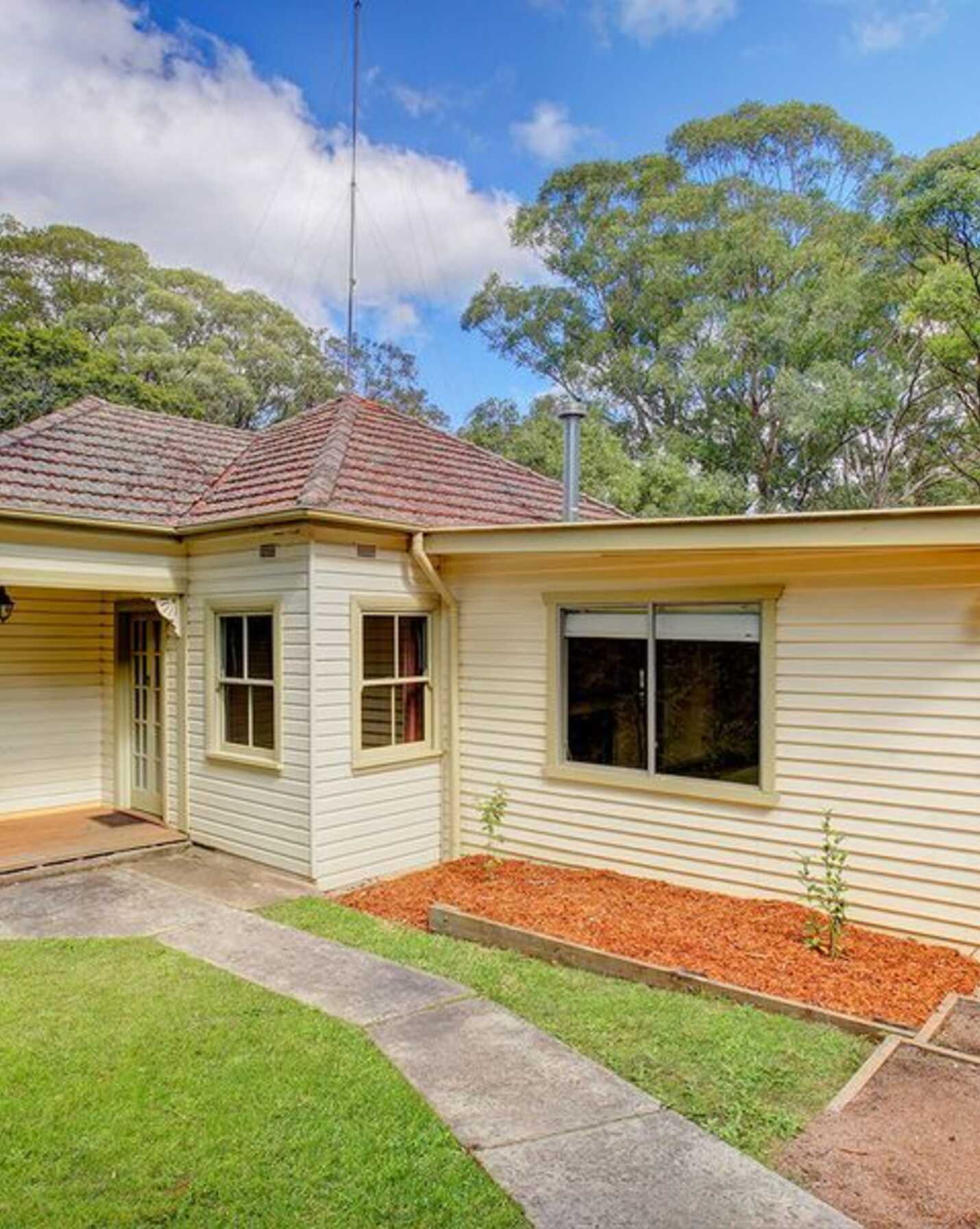 23 Church Street Bundanoon, Bundanoon - Image 1
