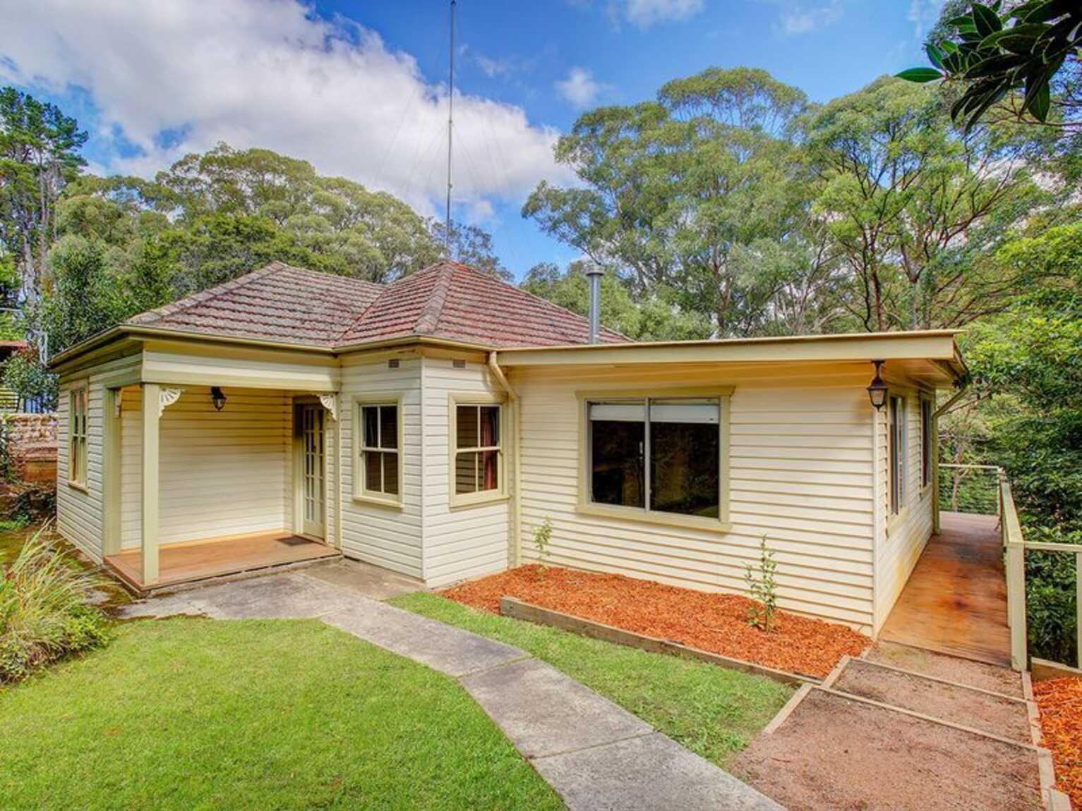 23 Church Street Bundanoon