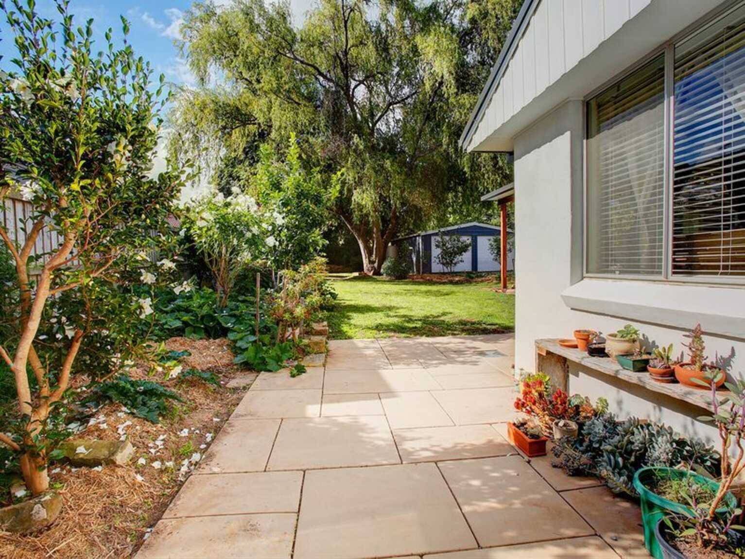 70 Kangaloon Road Bowral 70 Kangaloon Road Bowral