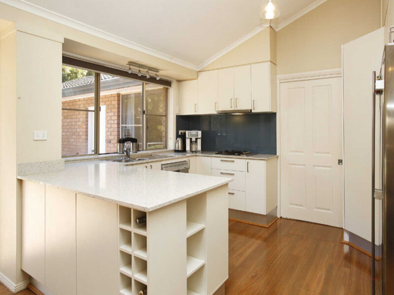 27 Sunninghill Avenue Burradoo 27 Sunninghill Avenue Burradoo