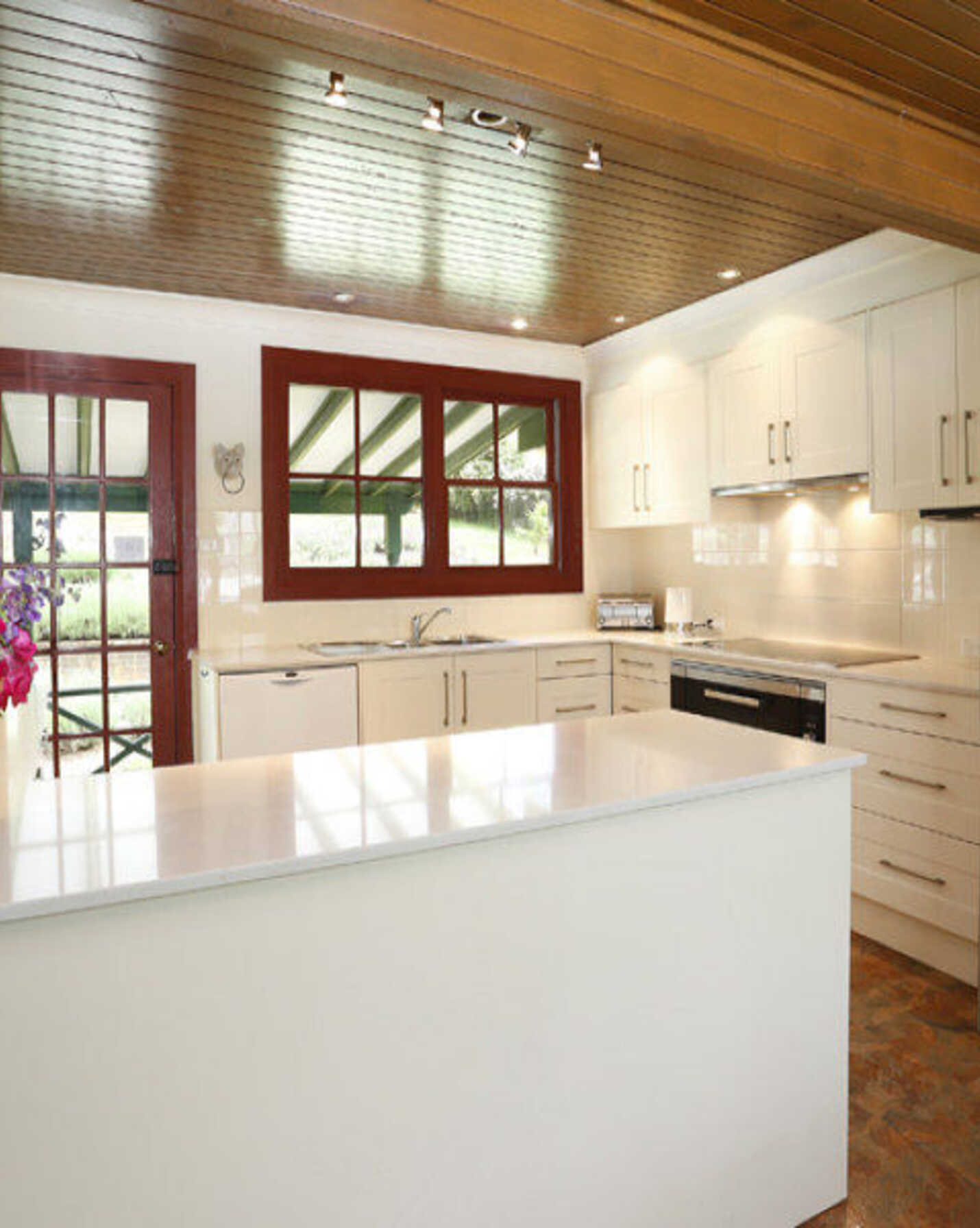 377 Ellsmore Road Exeter, Exeter - Thumbnail 7