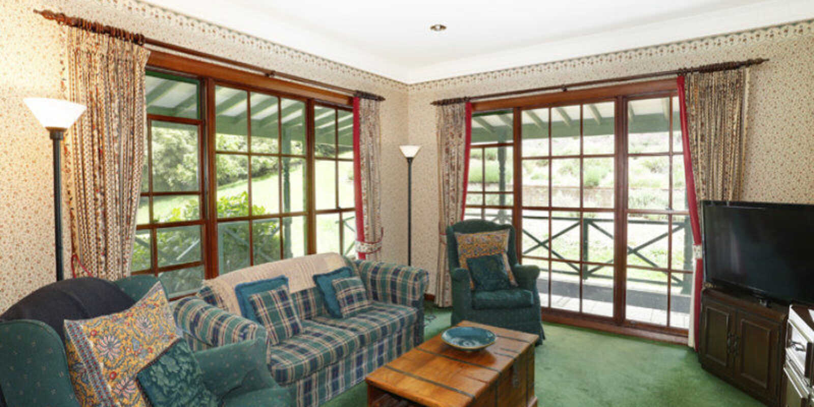 377 Ellsmore Road Exeter 377 Ellsmore Road Exeter