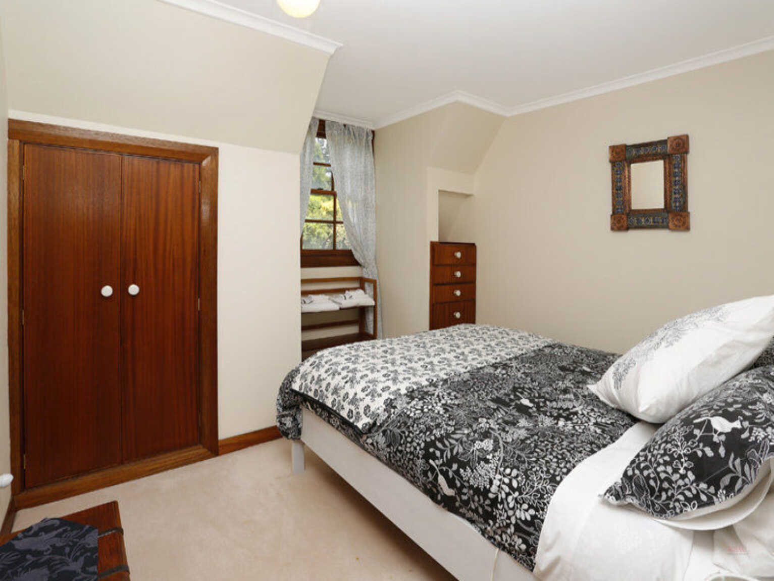 377 Ellsmore Road Exeter 377 Ellsmore Road Exeter