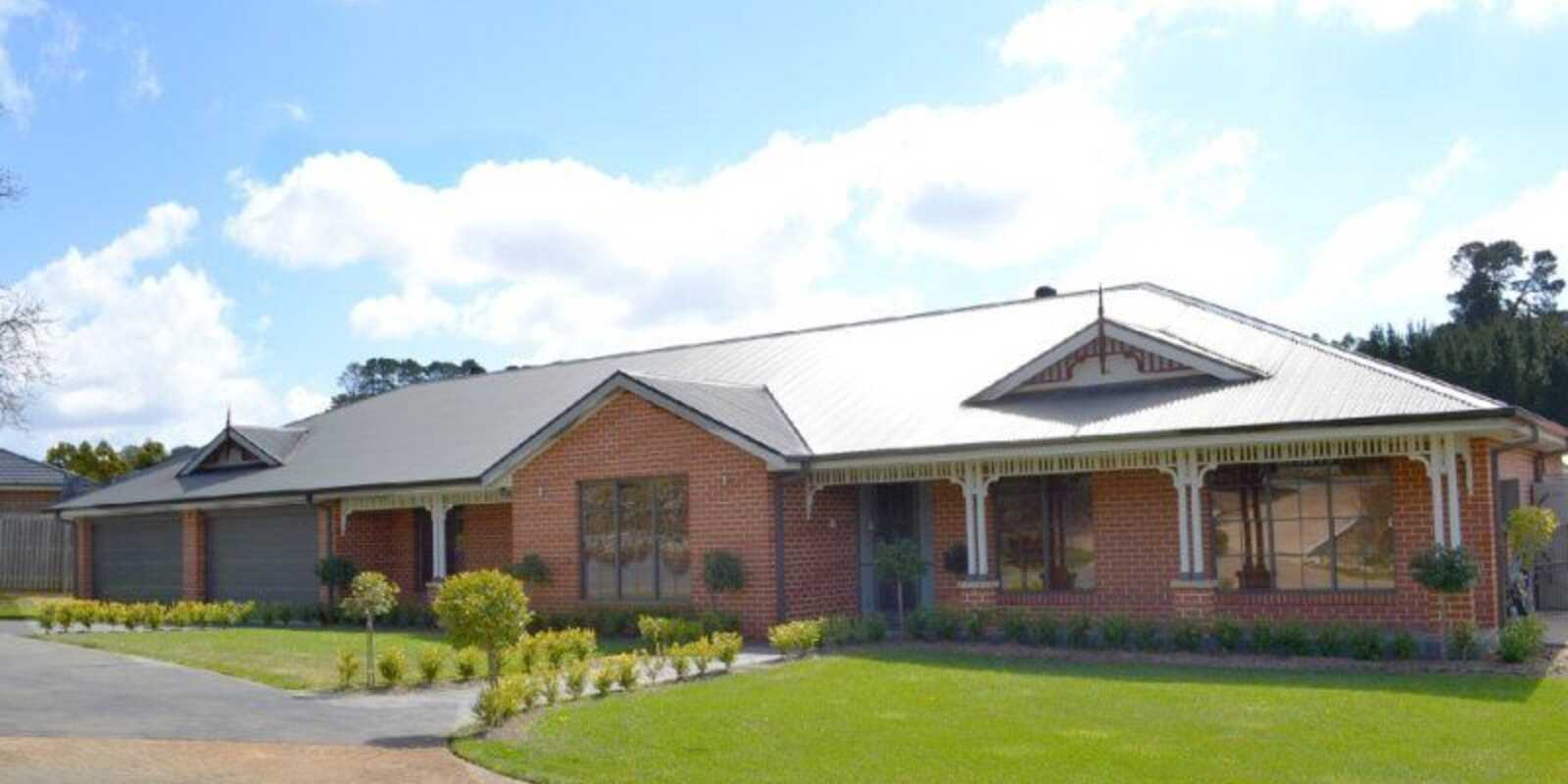 13-15 The Stables Place Moss Vale 13-15 The Stables Place Moss Vale